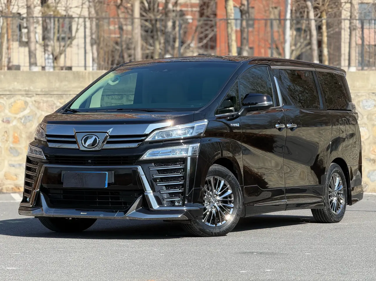 Toyota Crown Wellfire