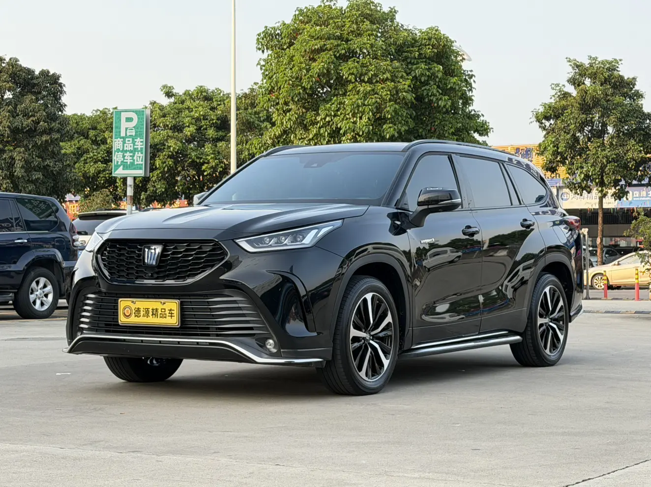 Toyota Crown Kluger