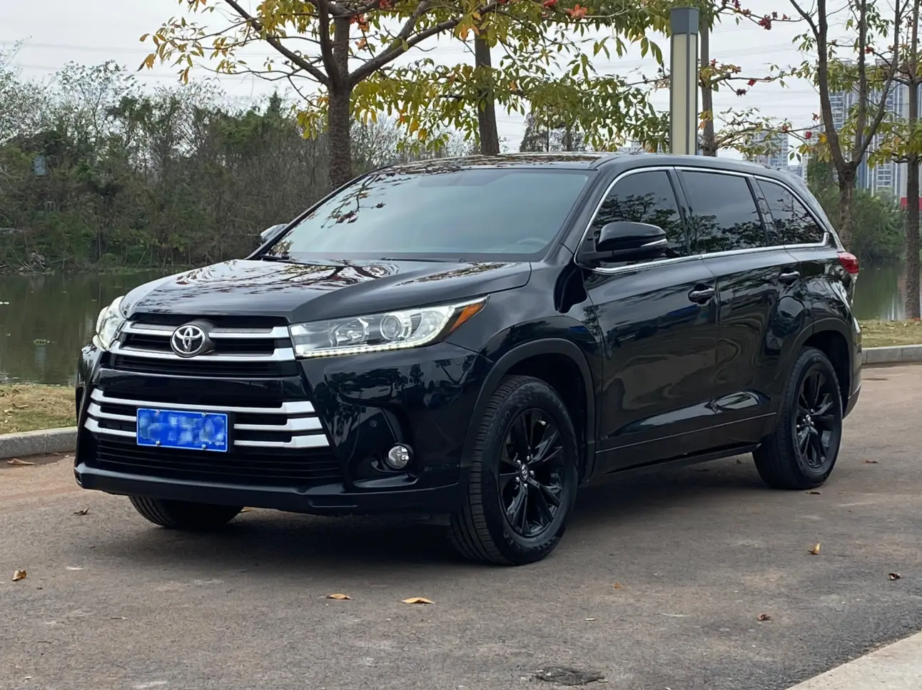 Toyota Highlander  из Китая