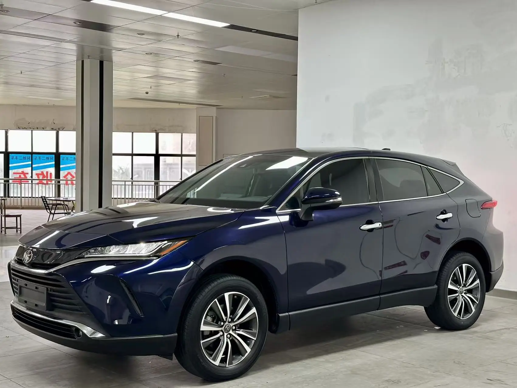 Toyota Harrier  из Китая