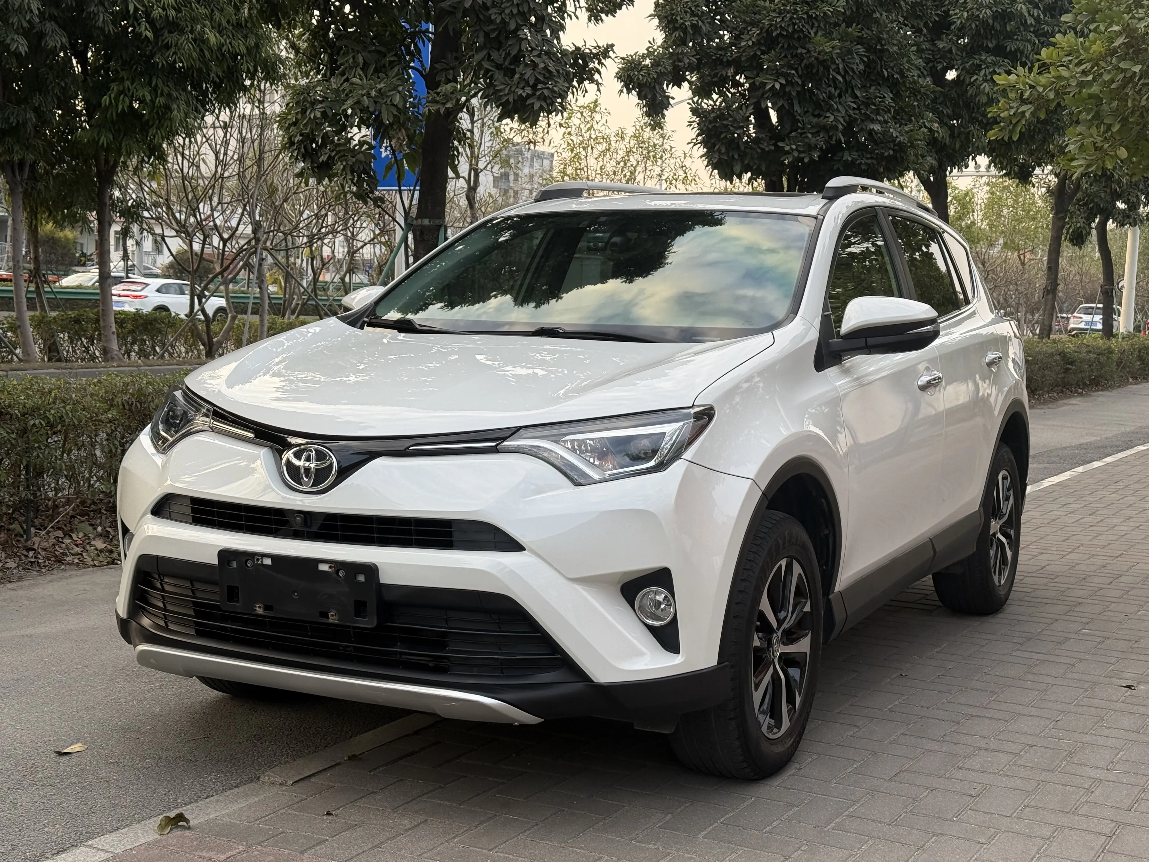 Toyota RAV4  из Китая