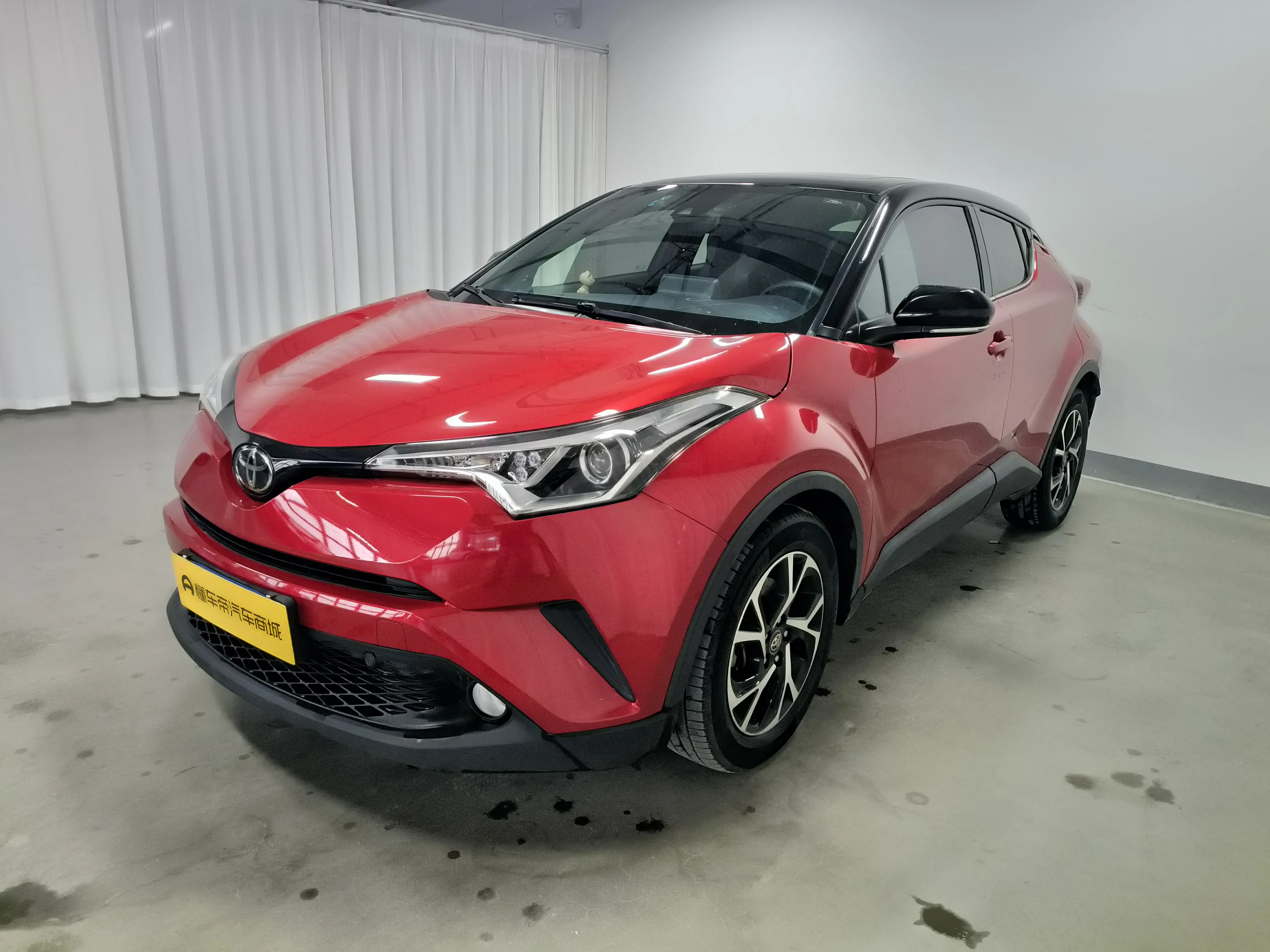 Toyota C-HR  из Китая