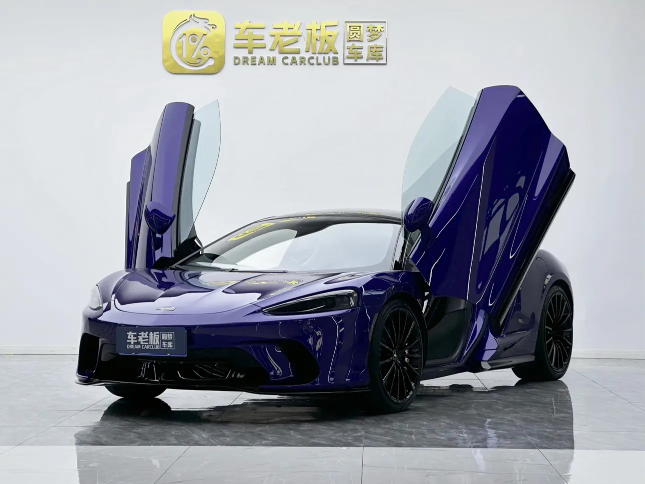 McLaren GT  из Китая