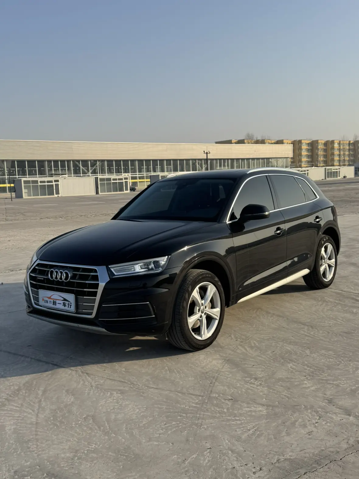 Audi Q5L Sportback  из Китая