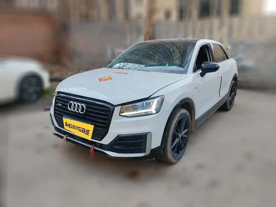 Audi Q2L