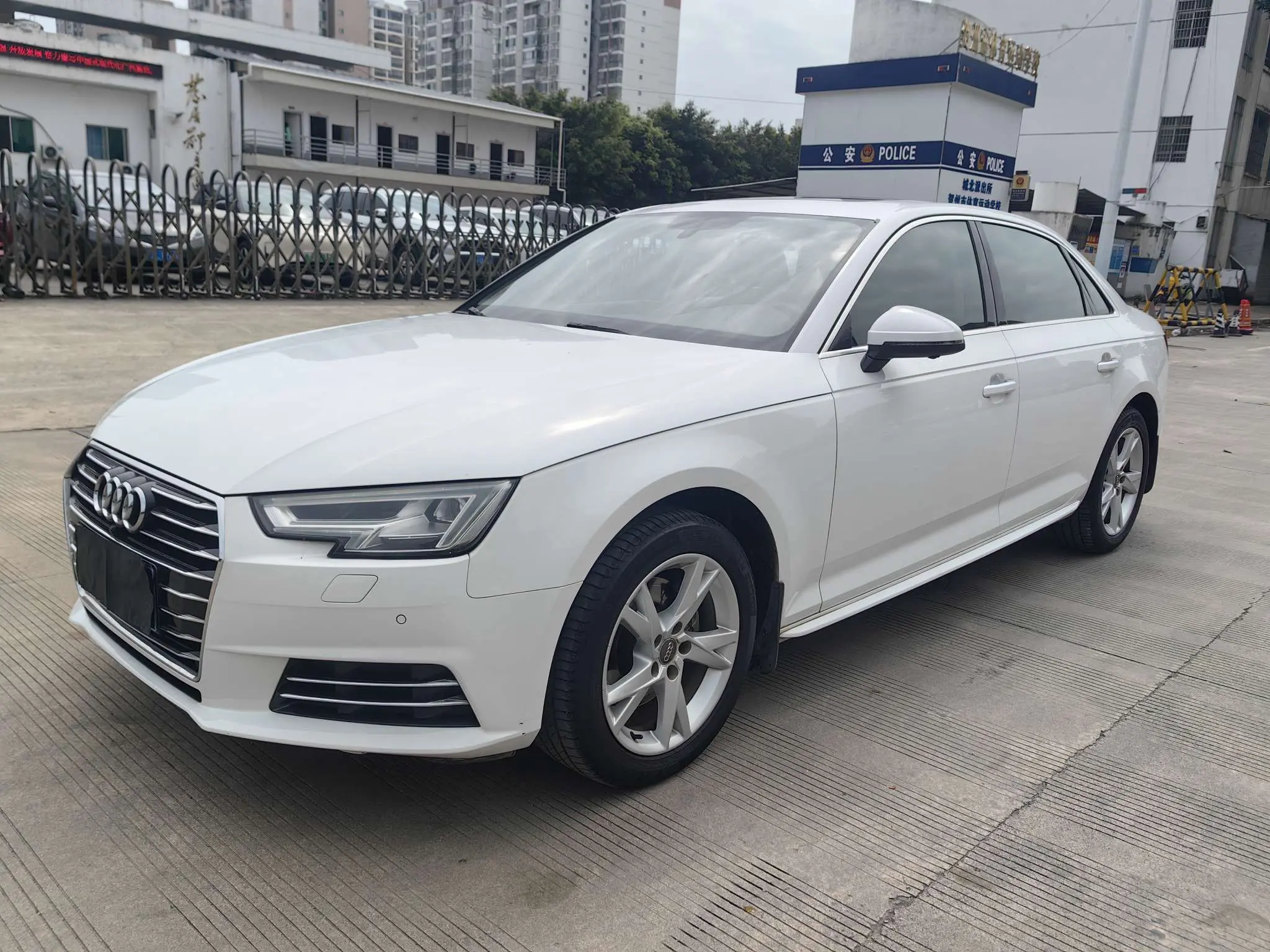 Audi A4L