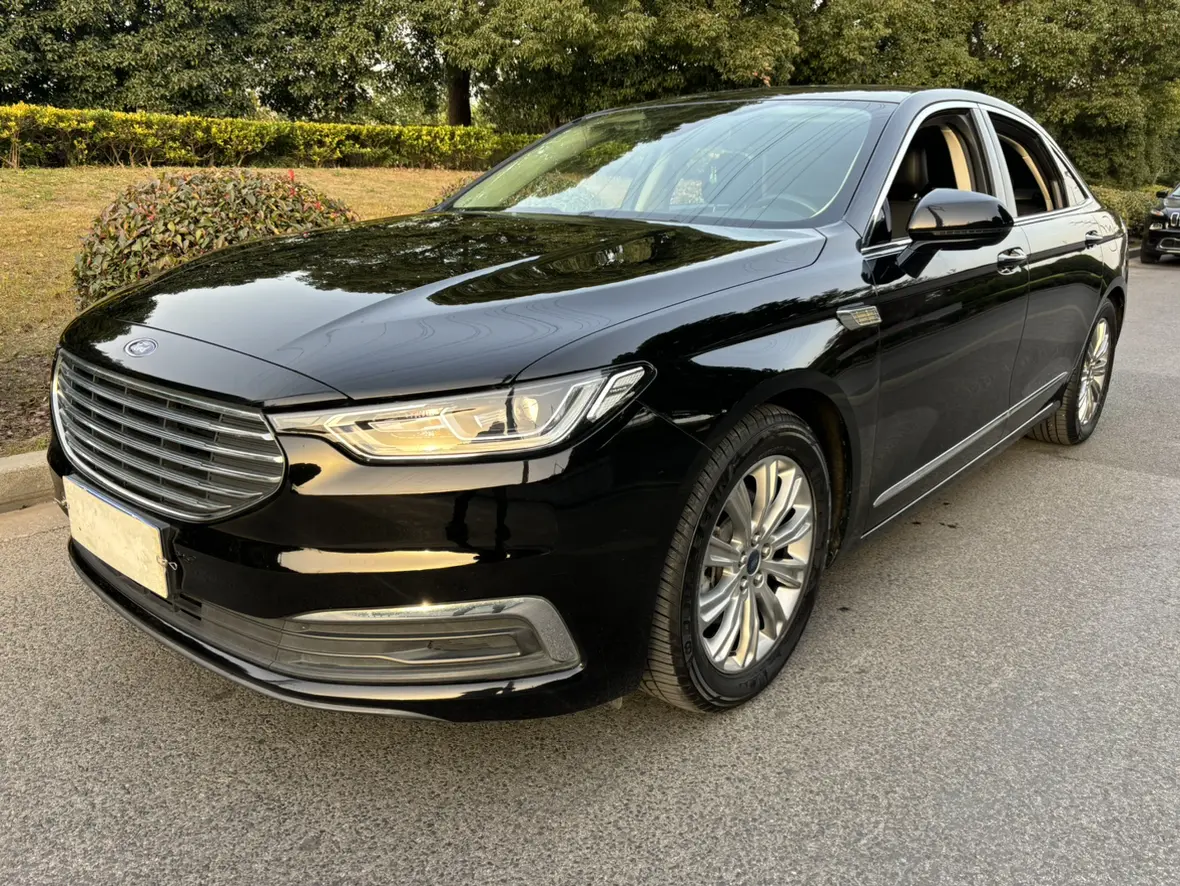 Ford Taurus