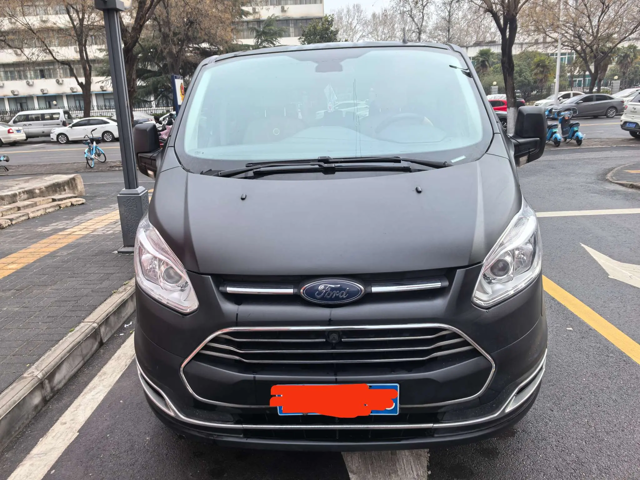 Ford Toureo