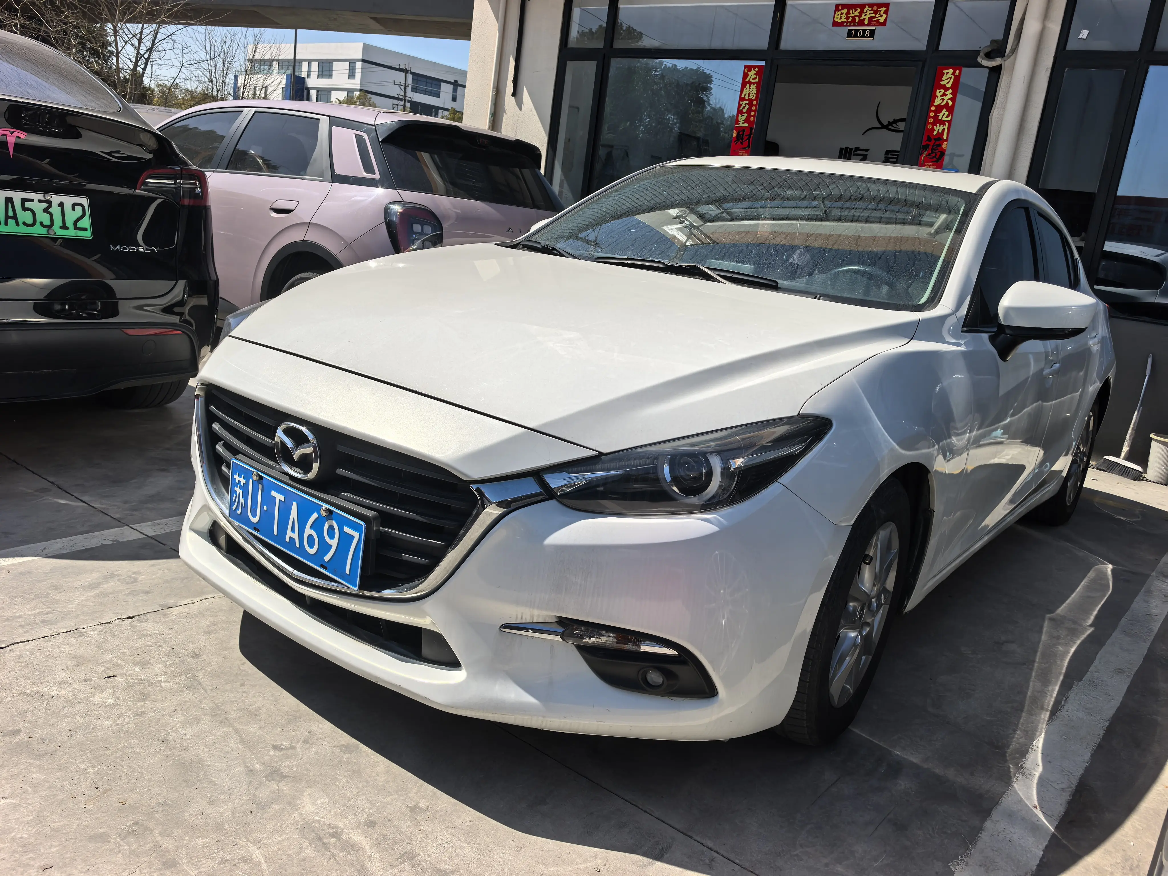 Mazda Axela (Mazda3)  из Китая