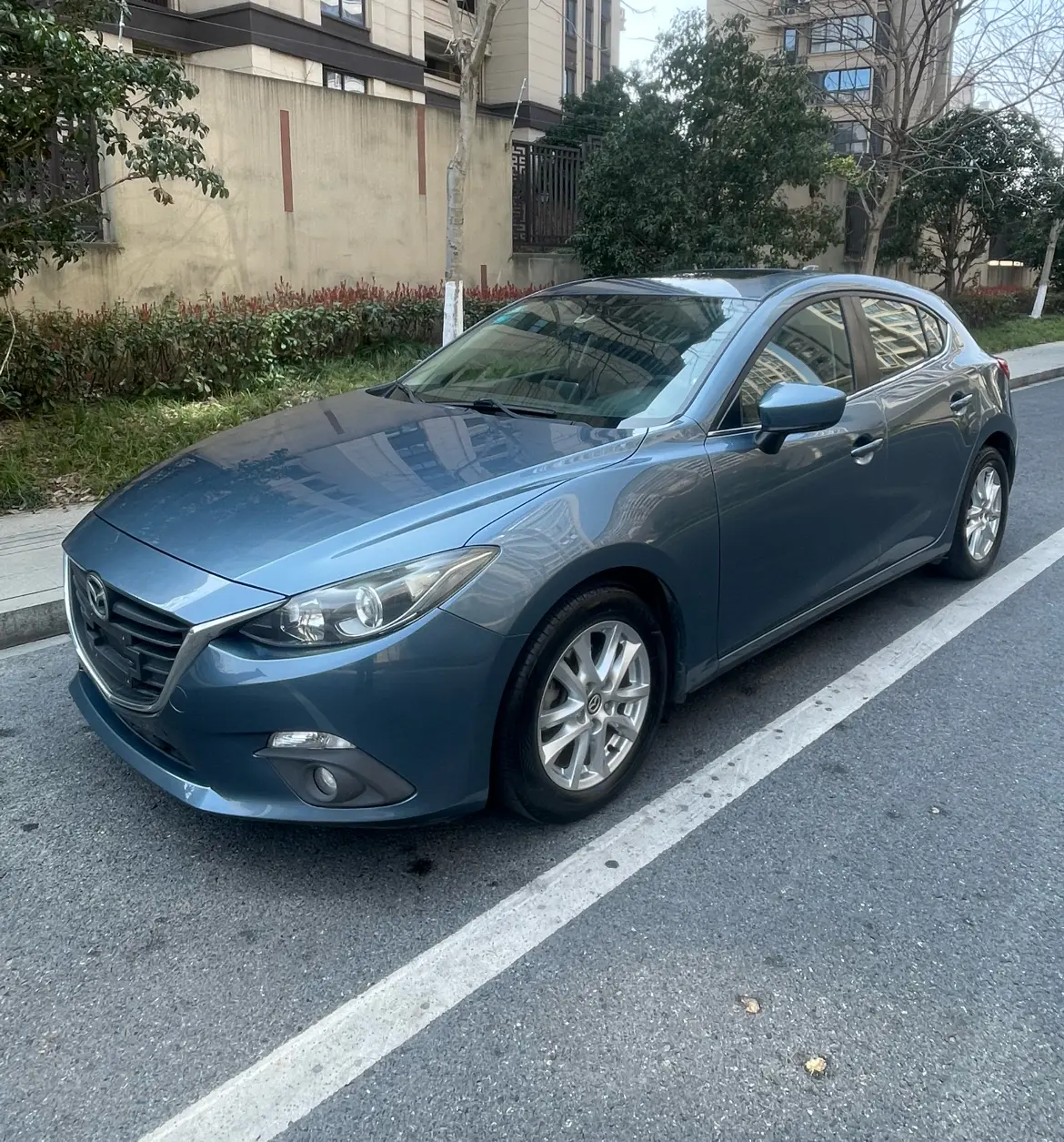 Mazda Axela (Mazda3)  из Китая