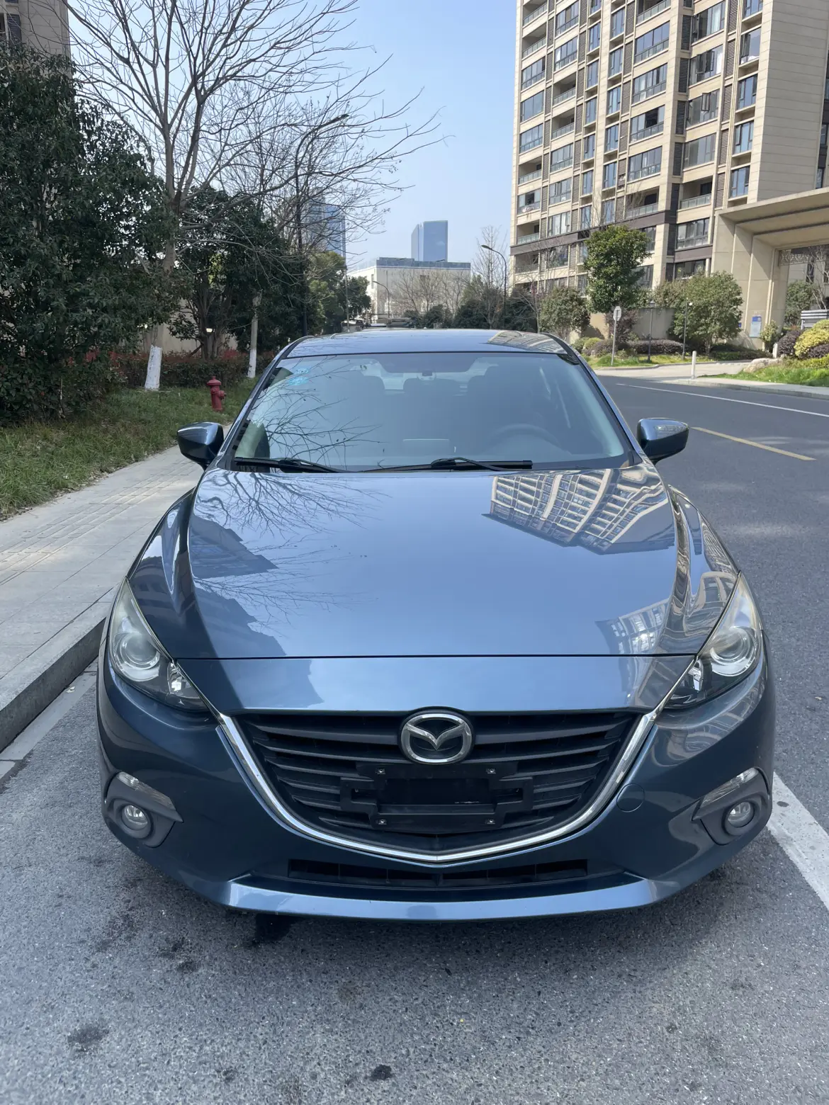 Mazda Axela (Mazda3)  из Китая
