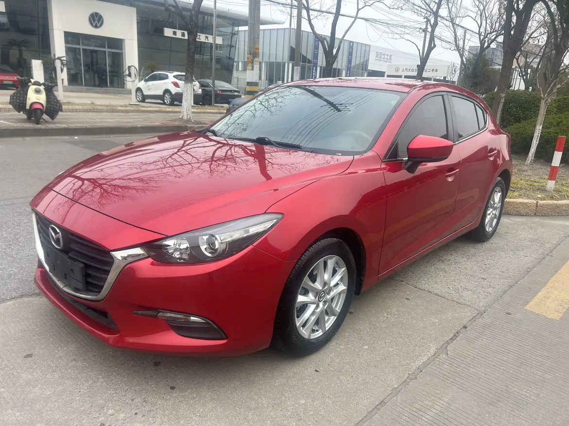 Mazda Axela (Mazda3)  из Китая