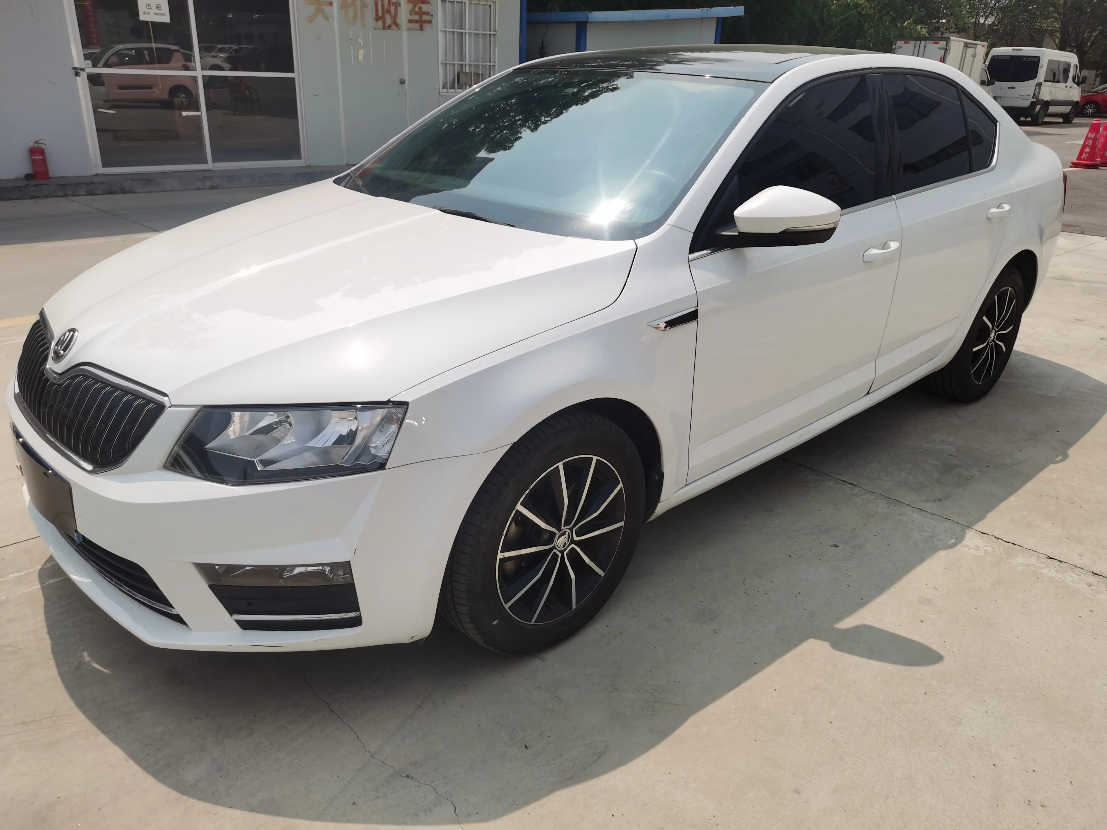 Skoda Octavia  из Китая