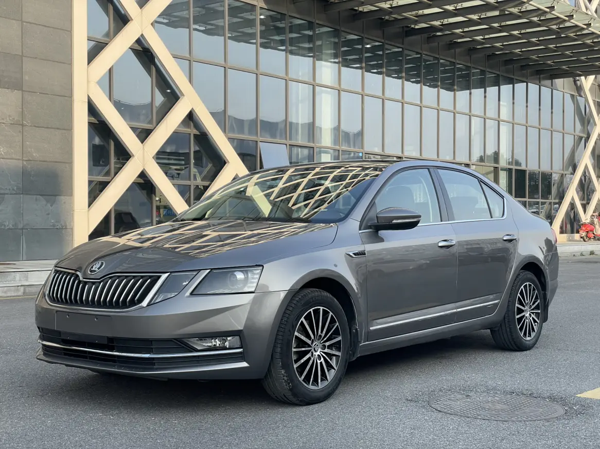 Skoda Octavia  из Китая