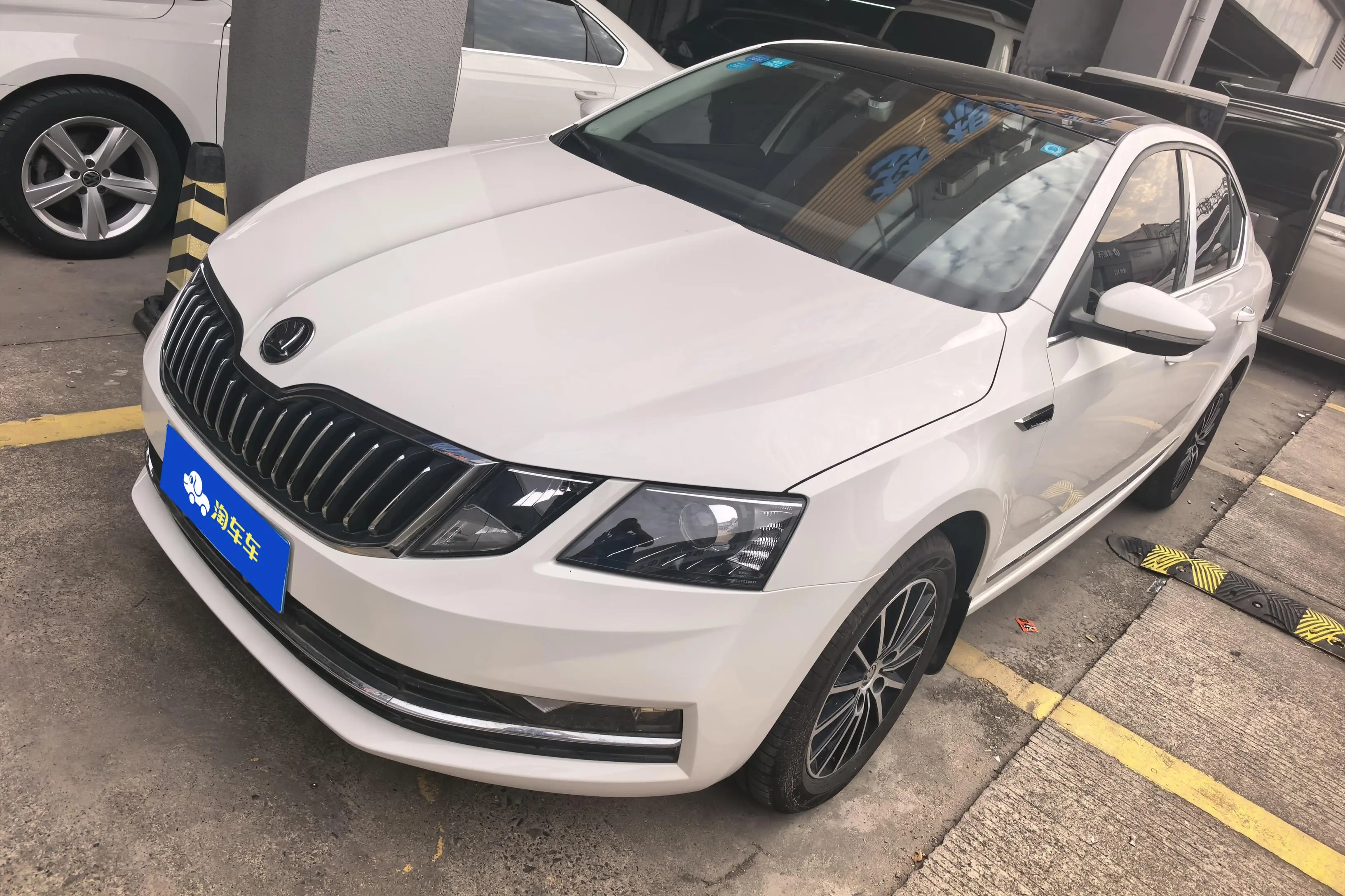 Skoda Octavia  из Китая