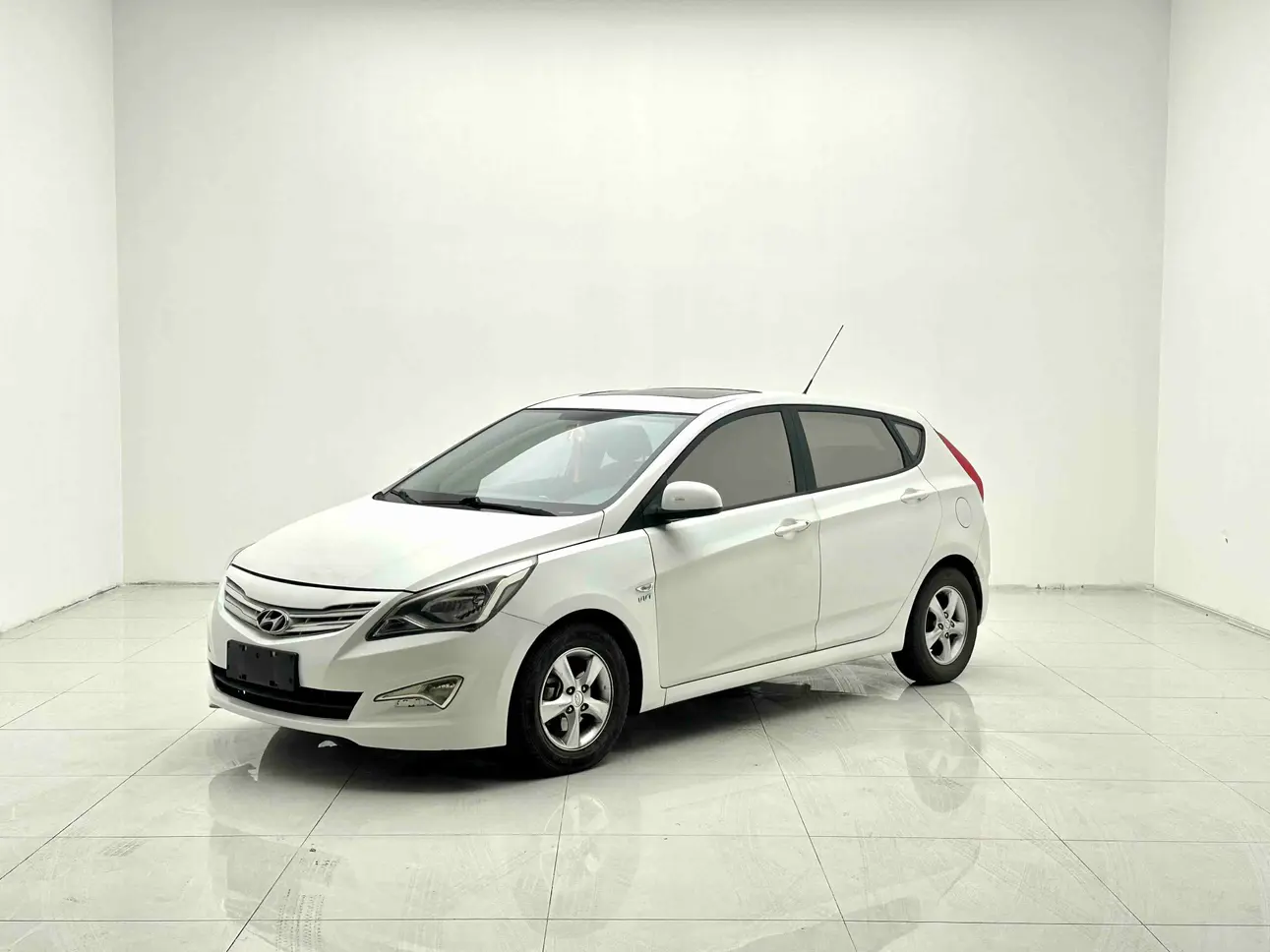 Hyundai Verna RV