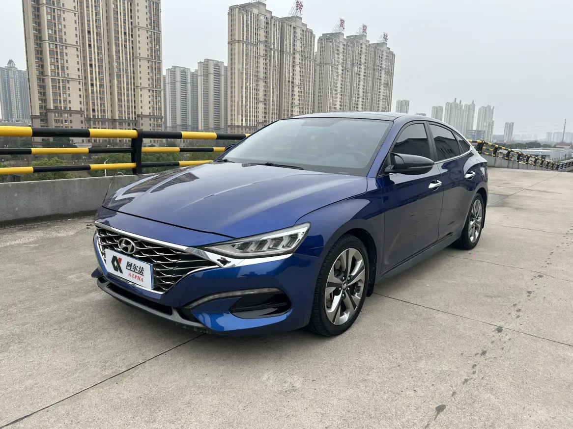 Hyundai Lafesta