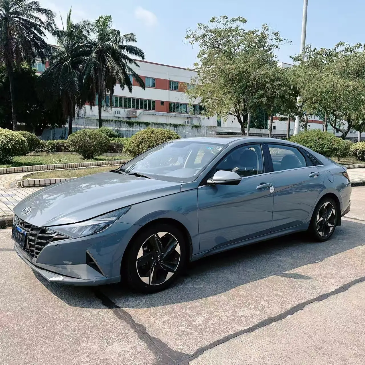 Hyundai Elantra  из Китая