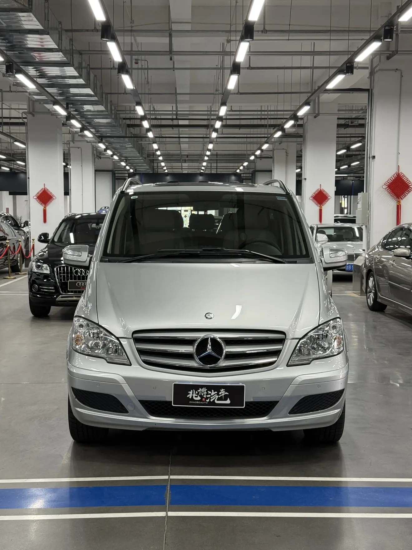 Mercedes-Benz Viano  из Китая