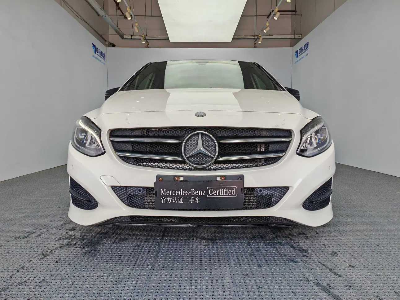 Mercedes-Benz Mercedes Benz B Class  из Китая