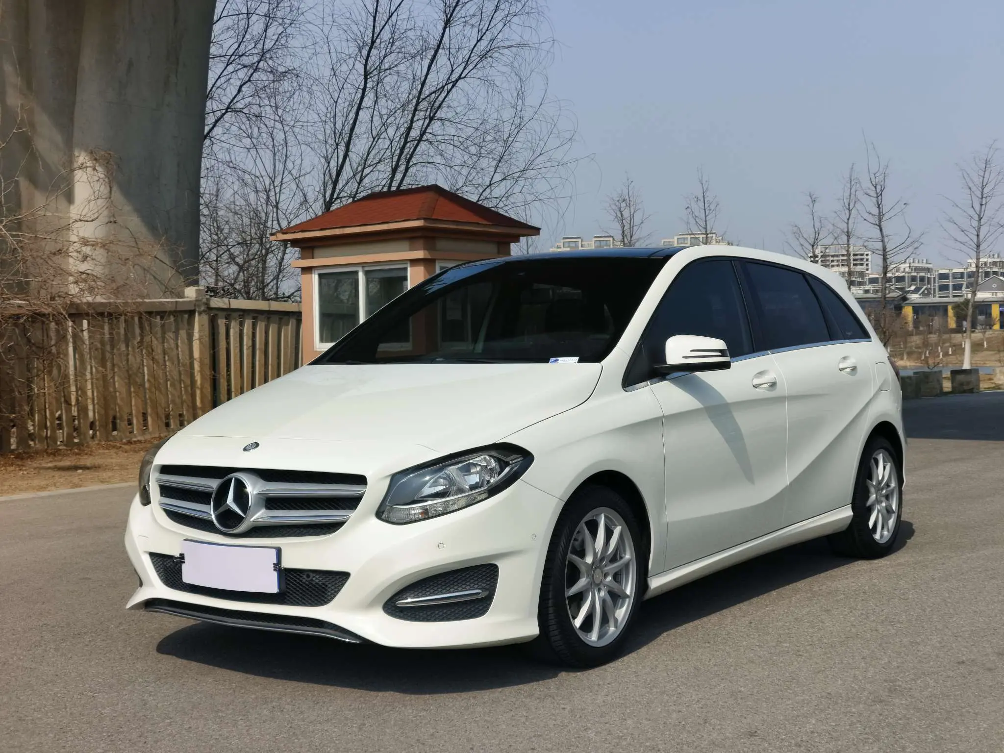 Mercedes-Benz Mercedes Benz B Class  из Китая