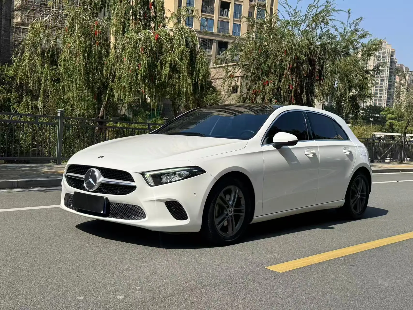 Mercedes-Benz A-Class  из Китая