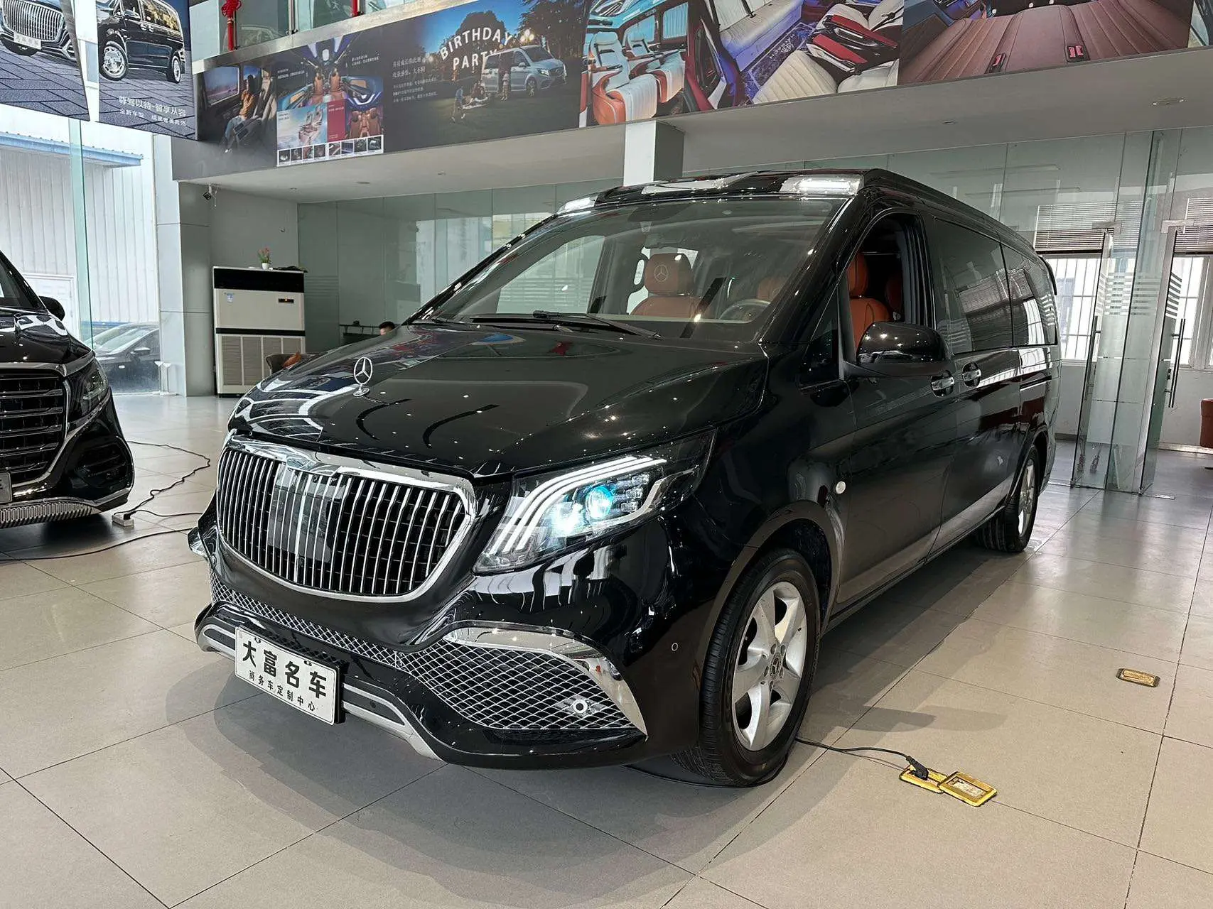 Mercedes-Benz Vito  из Китая