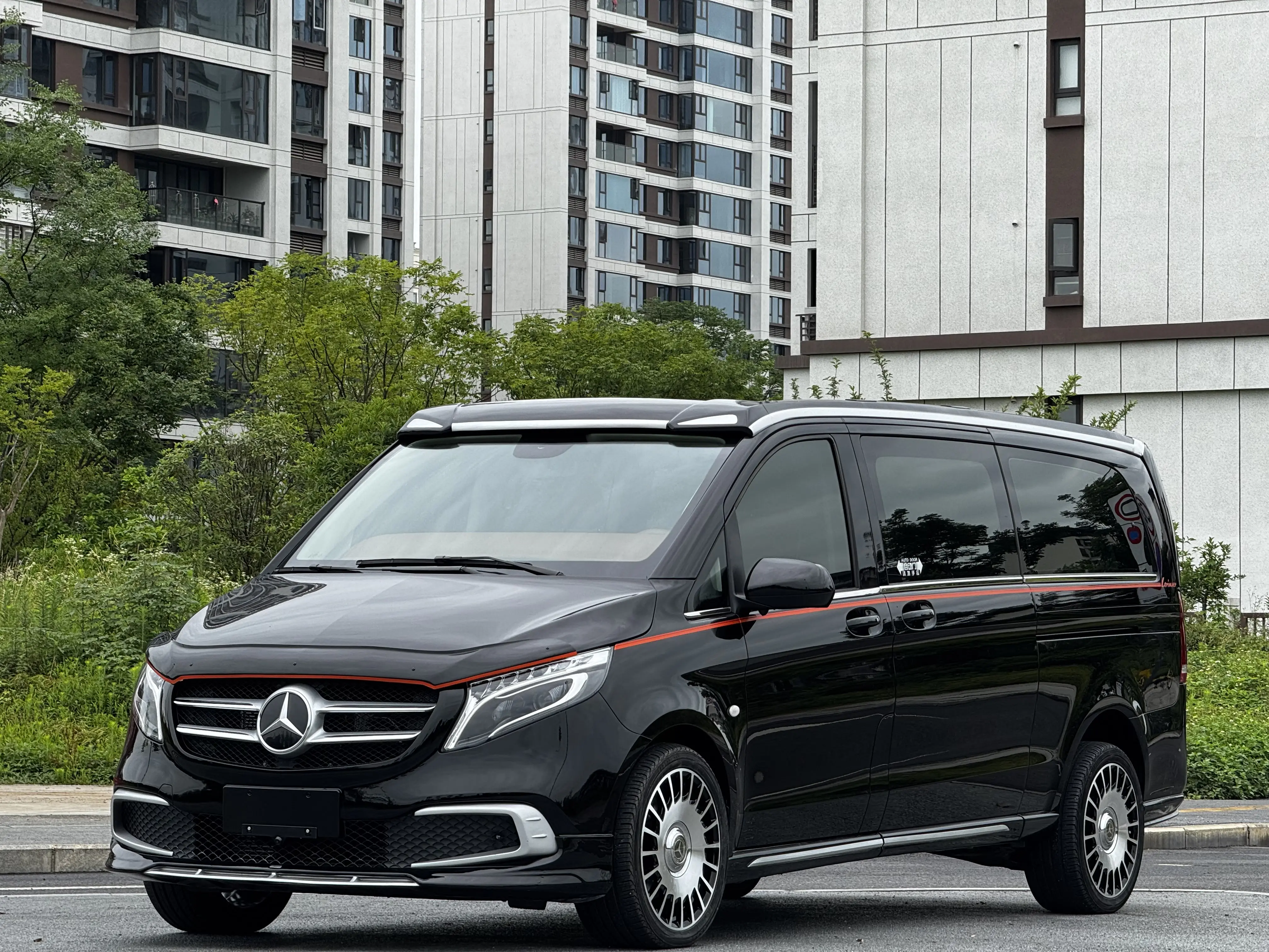 Mercedes-Benz Vito  из Китая