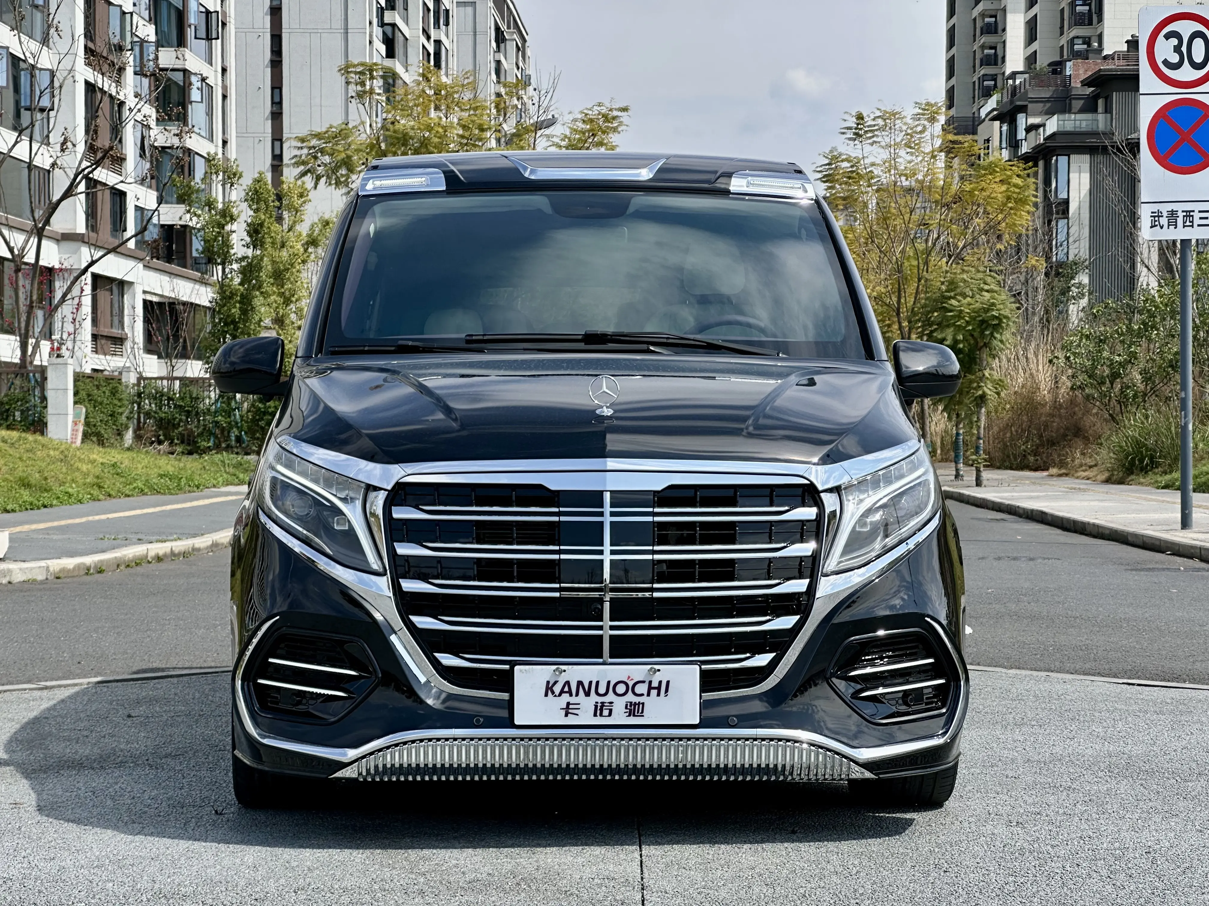 Mercedes-Benz Vito  из Китая