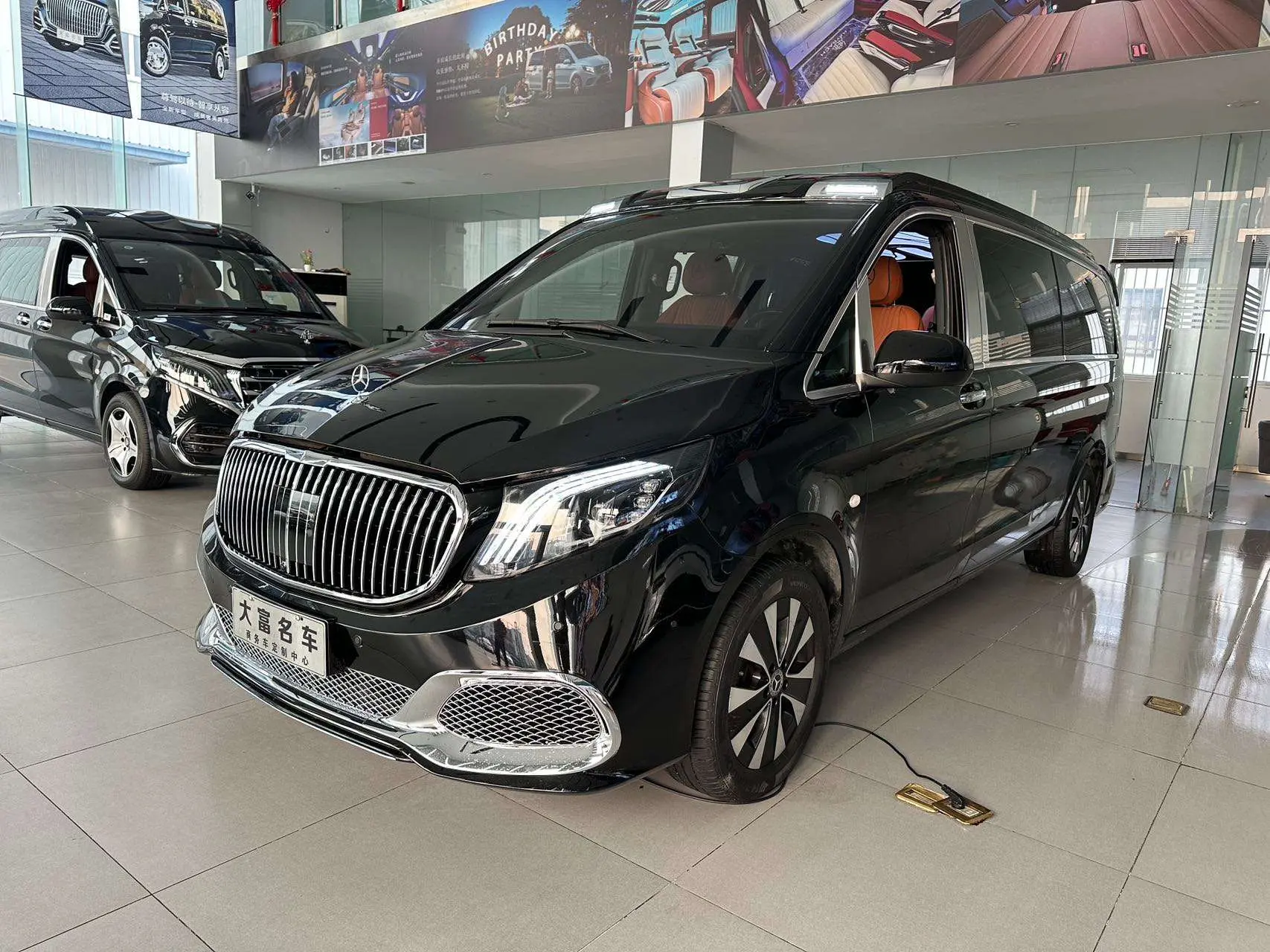 Mercedes-Benz Vito  из Китая