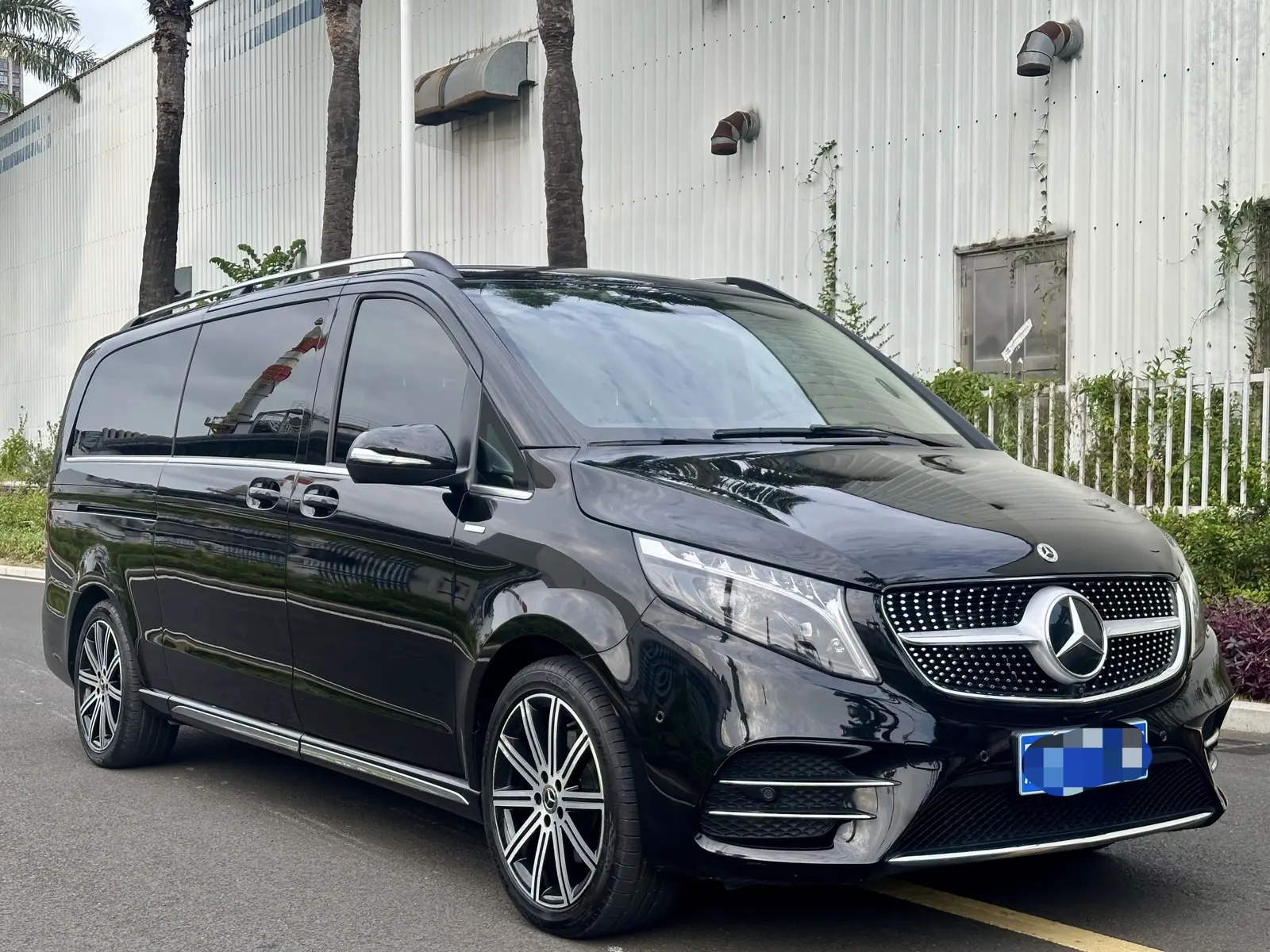 Mercedes-Benz Mercedes Benz V Class  из Китая