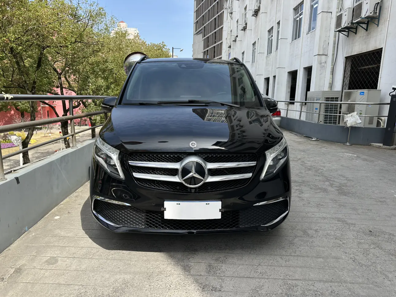 Mercedes-Benz Mercedes Benz V Class  из Китая