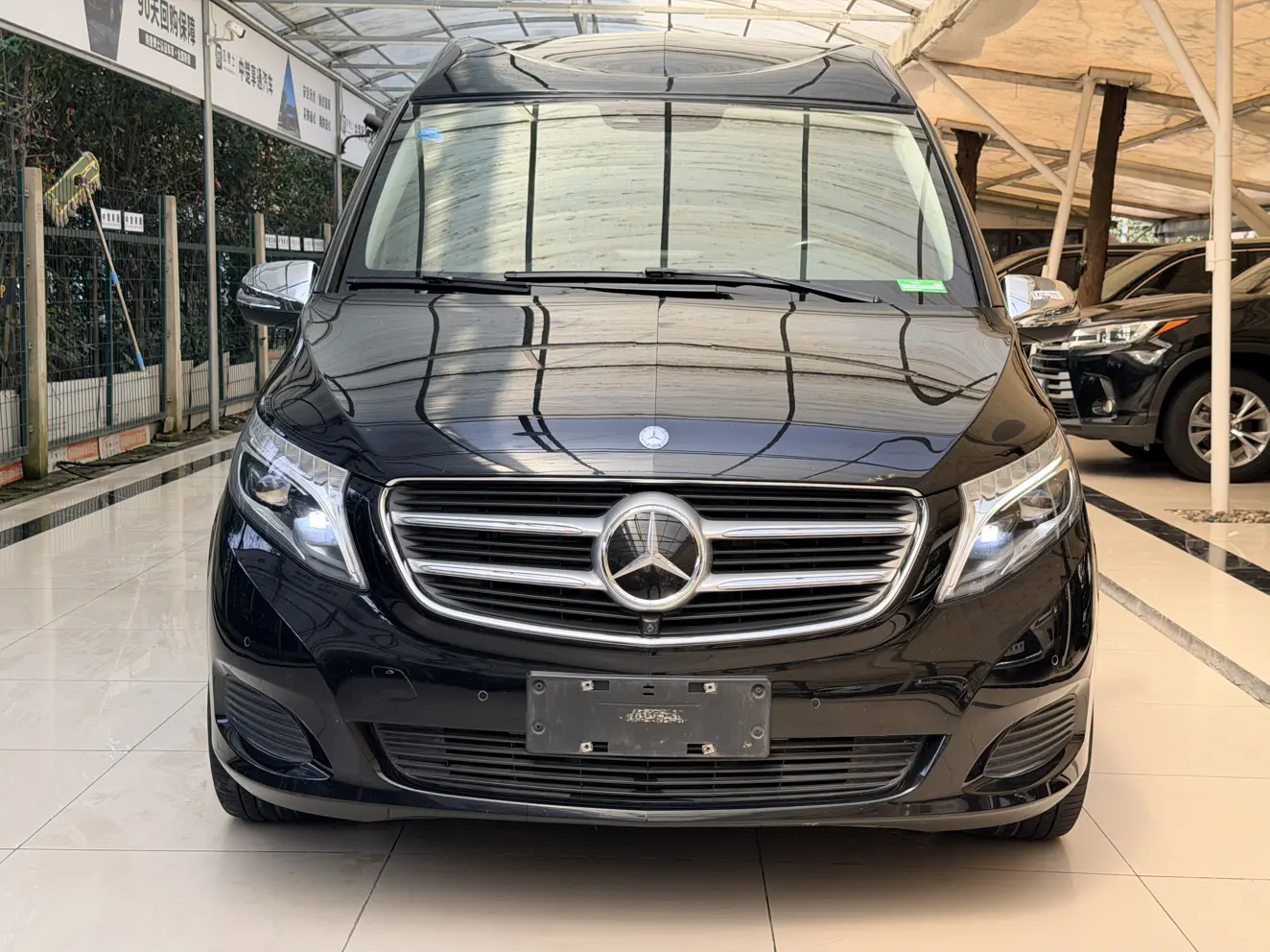 Mercedes-Benz Mercedes Benz V Class  из Китая