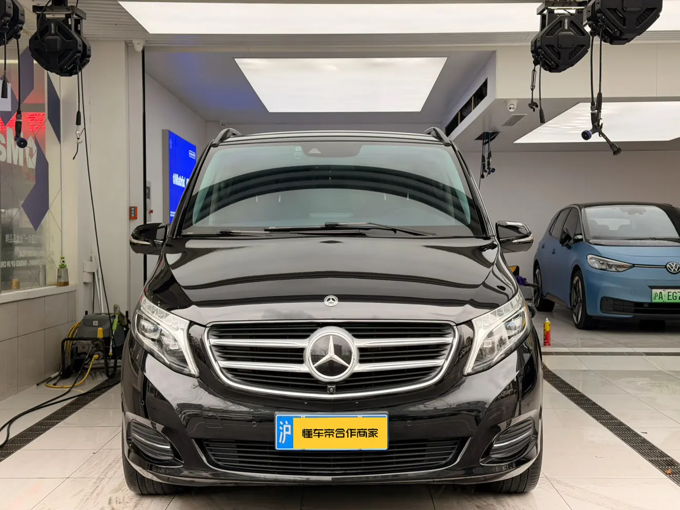 Mercedes-Benz Mercedes Benz V Class  из Китая