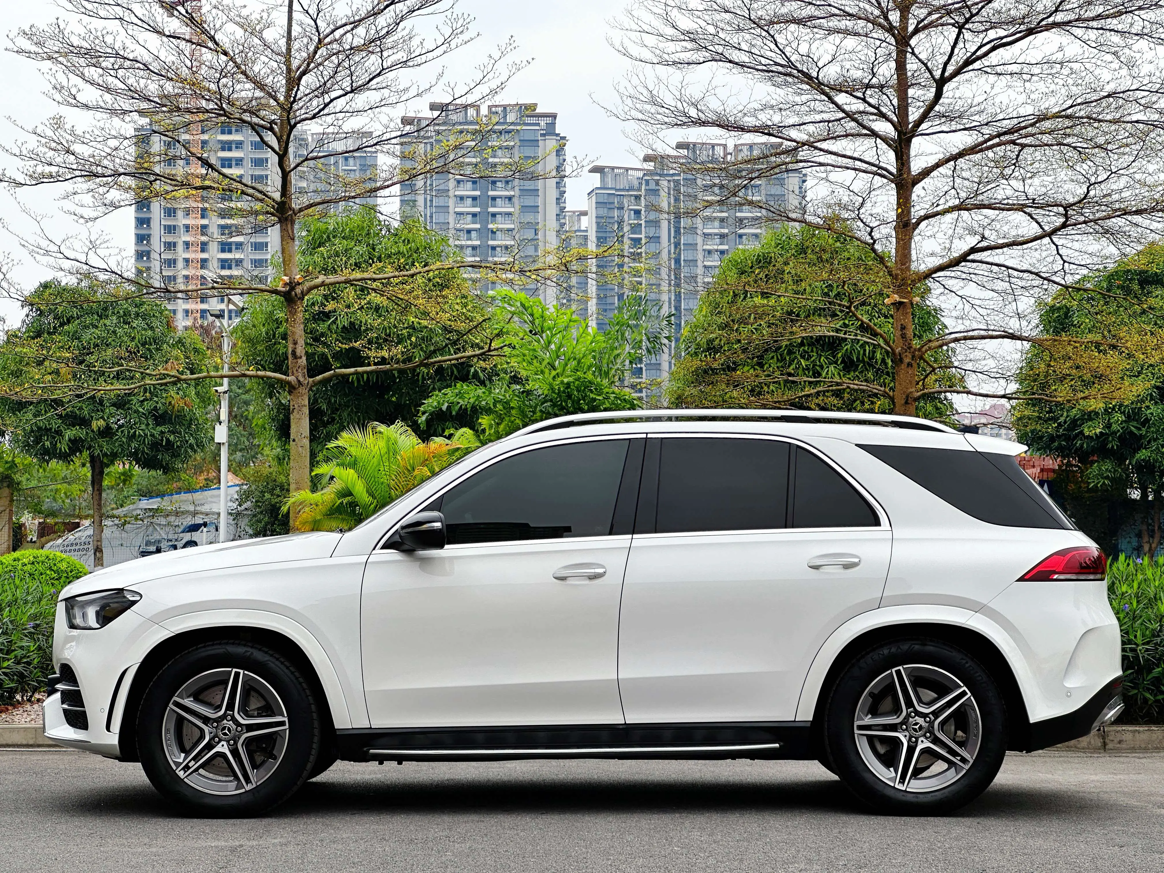 Mercedes-Benz GLE (Imported)