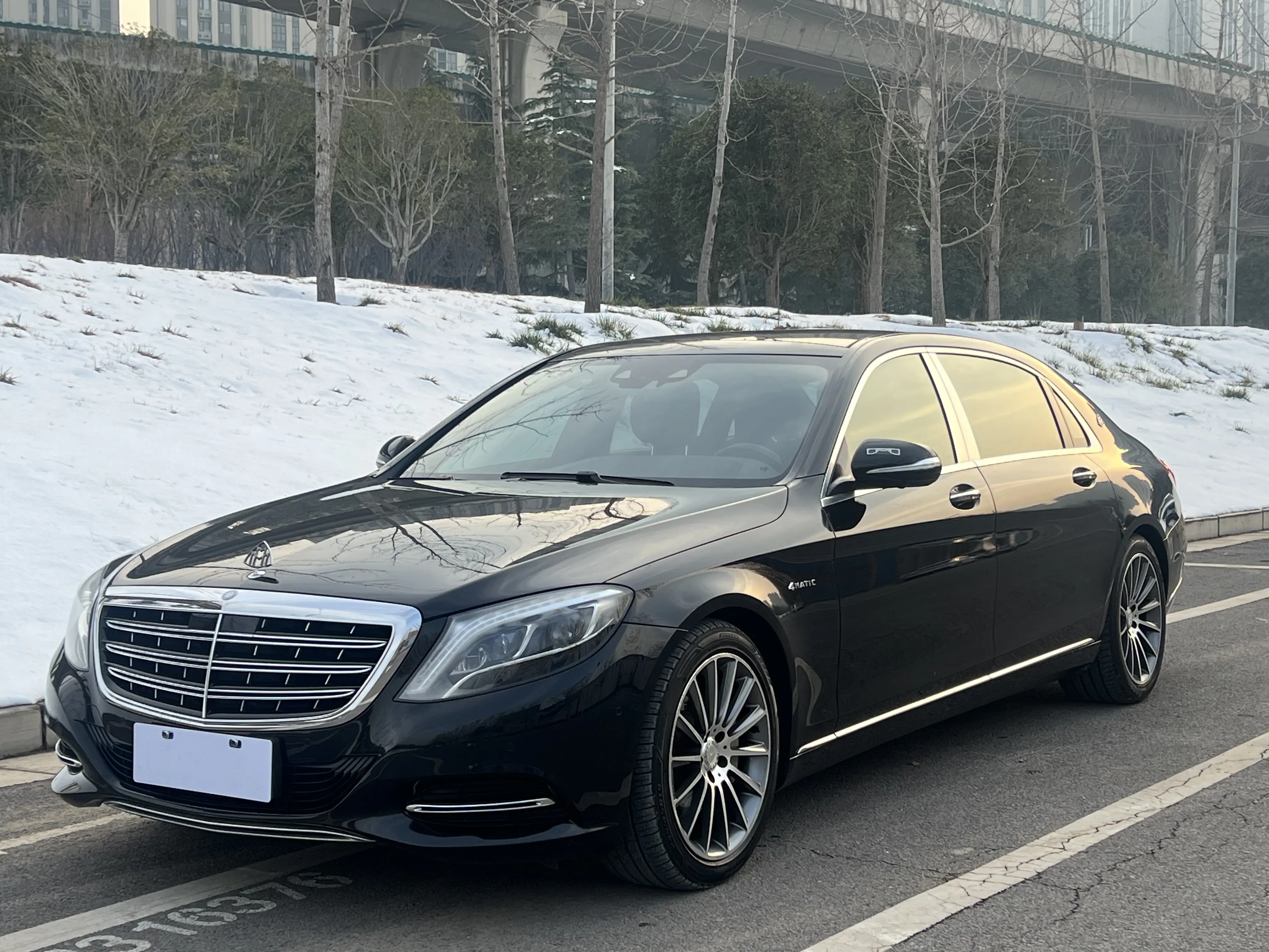Mercedes-Benz Maybach S-Class  из Китая