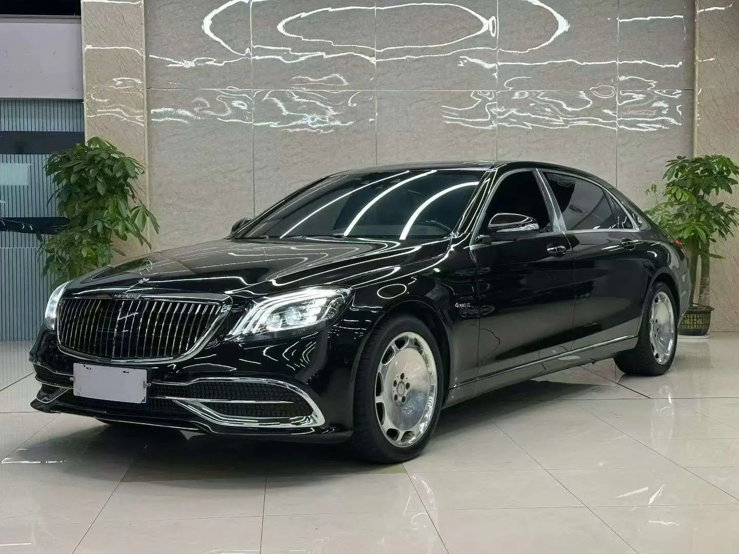 Mercedes-Benz Maybach S-Class  из Китая