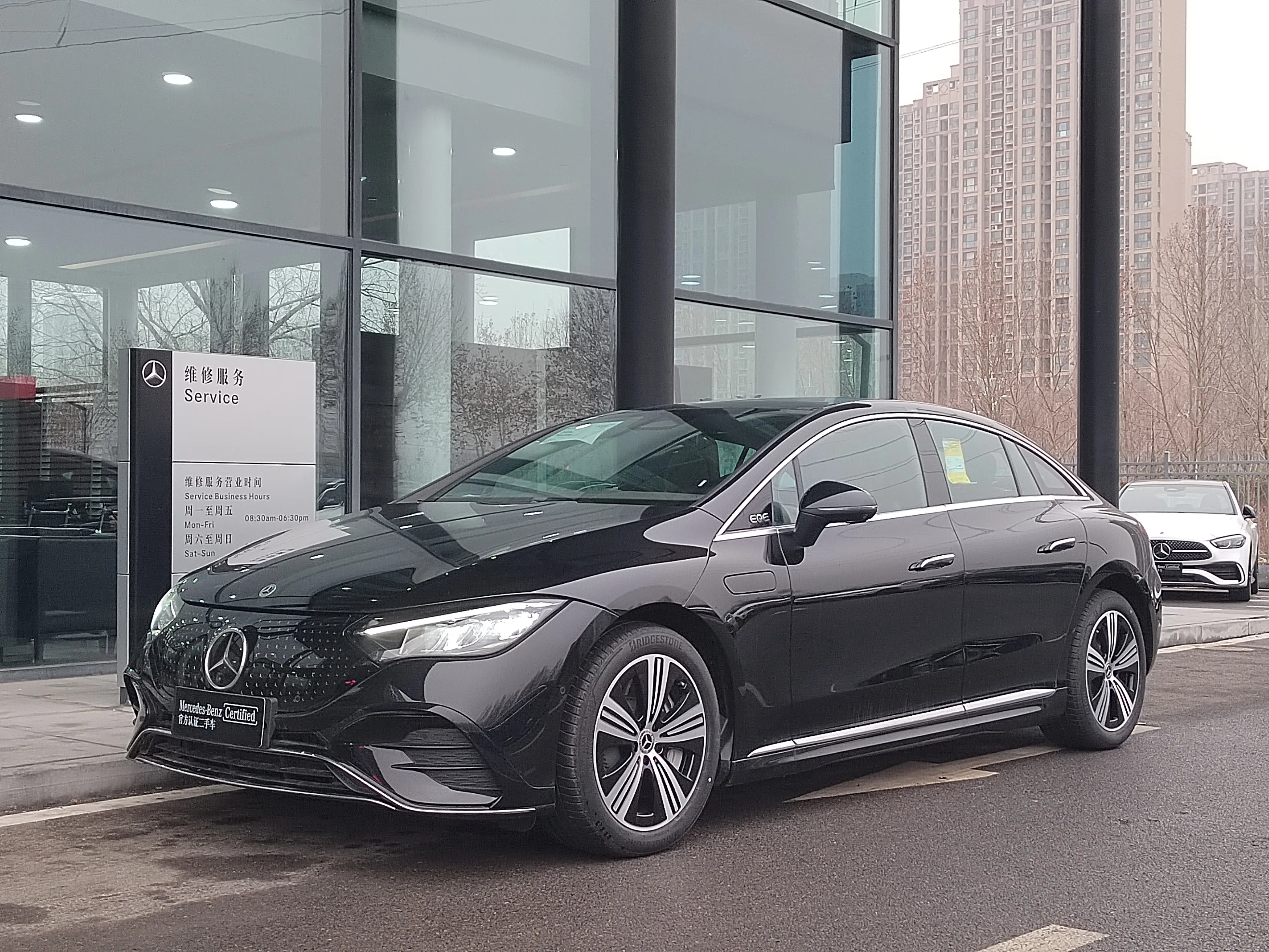 Mercedes-Benz EQE  из Китая