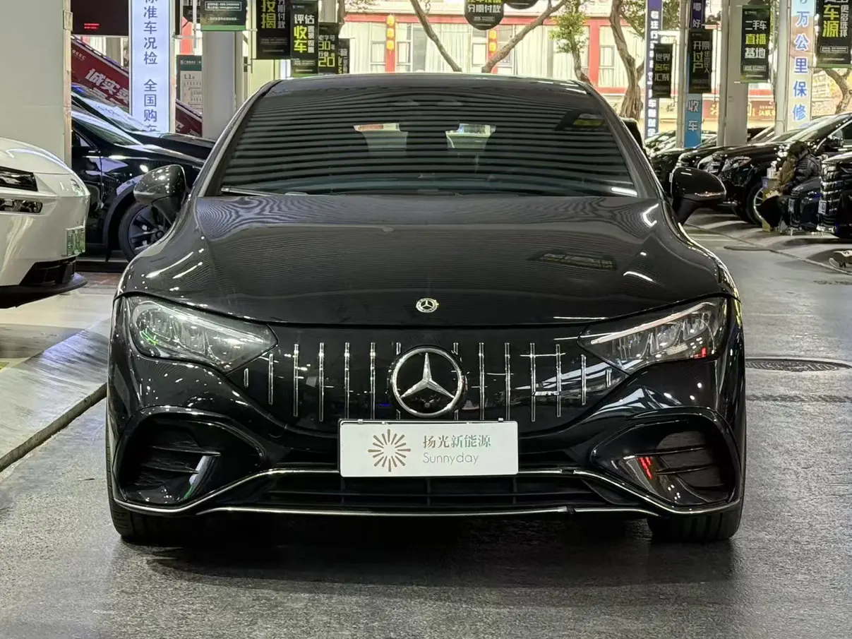 Mercedes-Benz EQE  из Китая