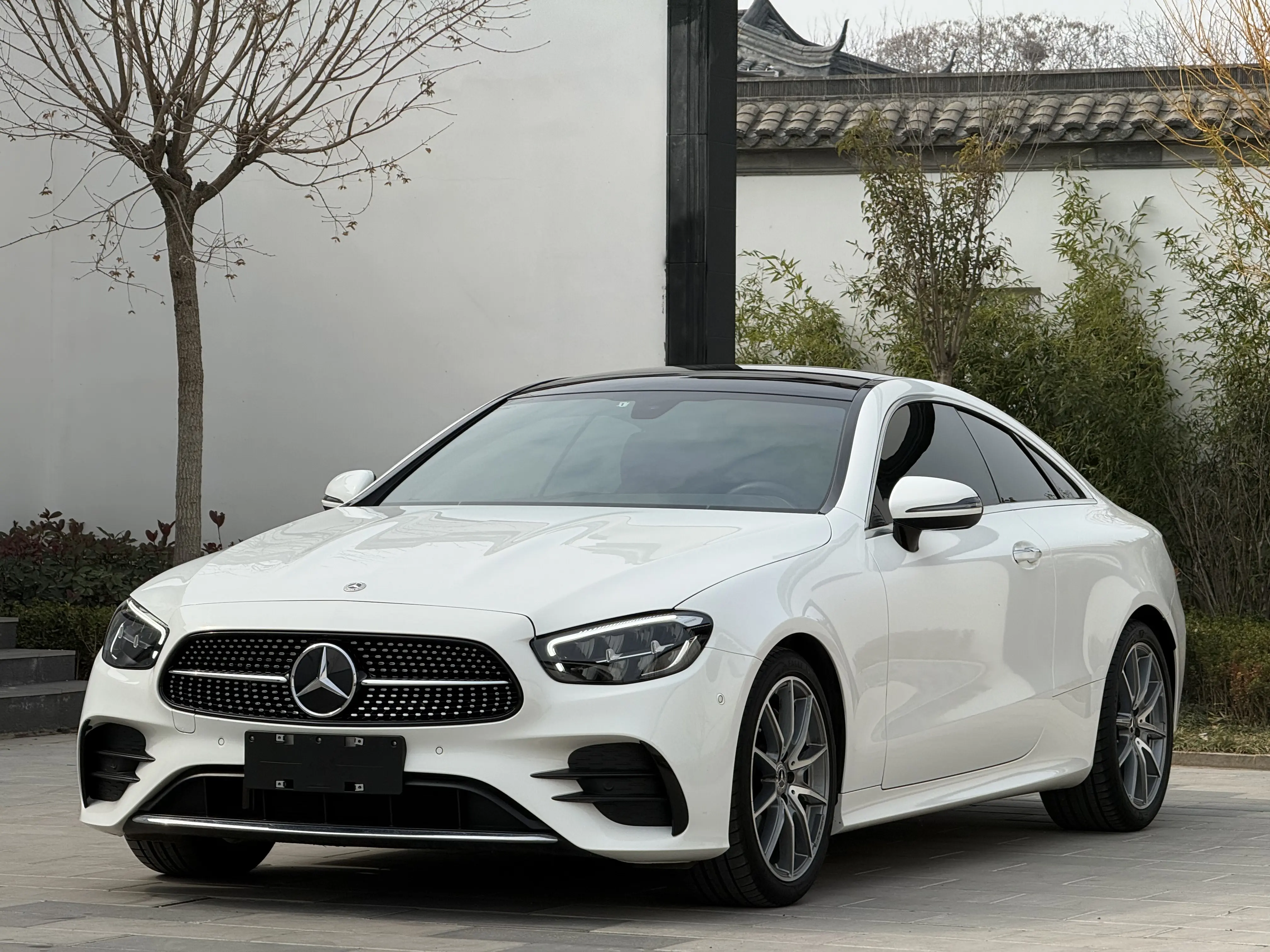 Mercedes-Benz E-Class  из Китая