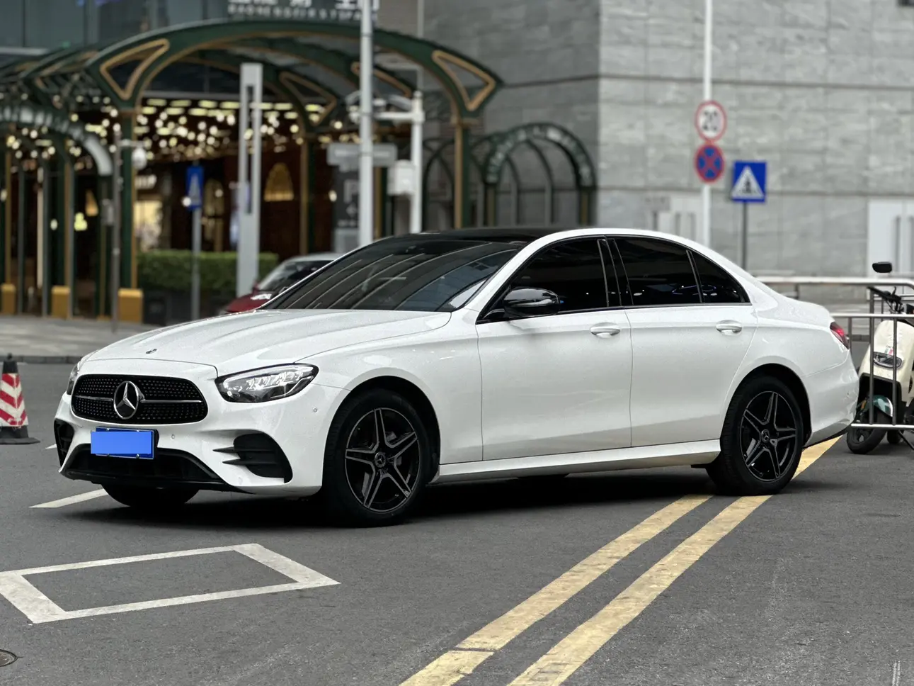 Mercedes-Benz E-Class  из Китая