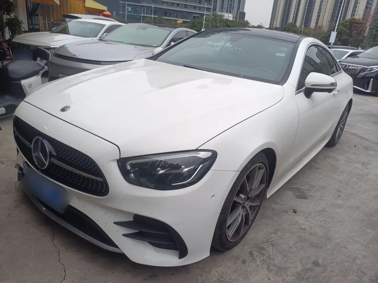 Mercedes-Benz E-Class  из Китая