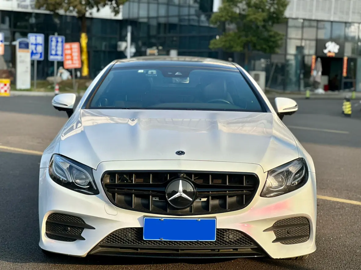 Mercedes-Benz E-Class  из Китая