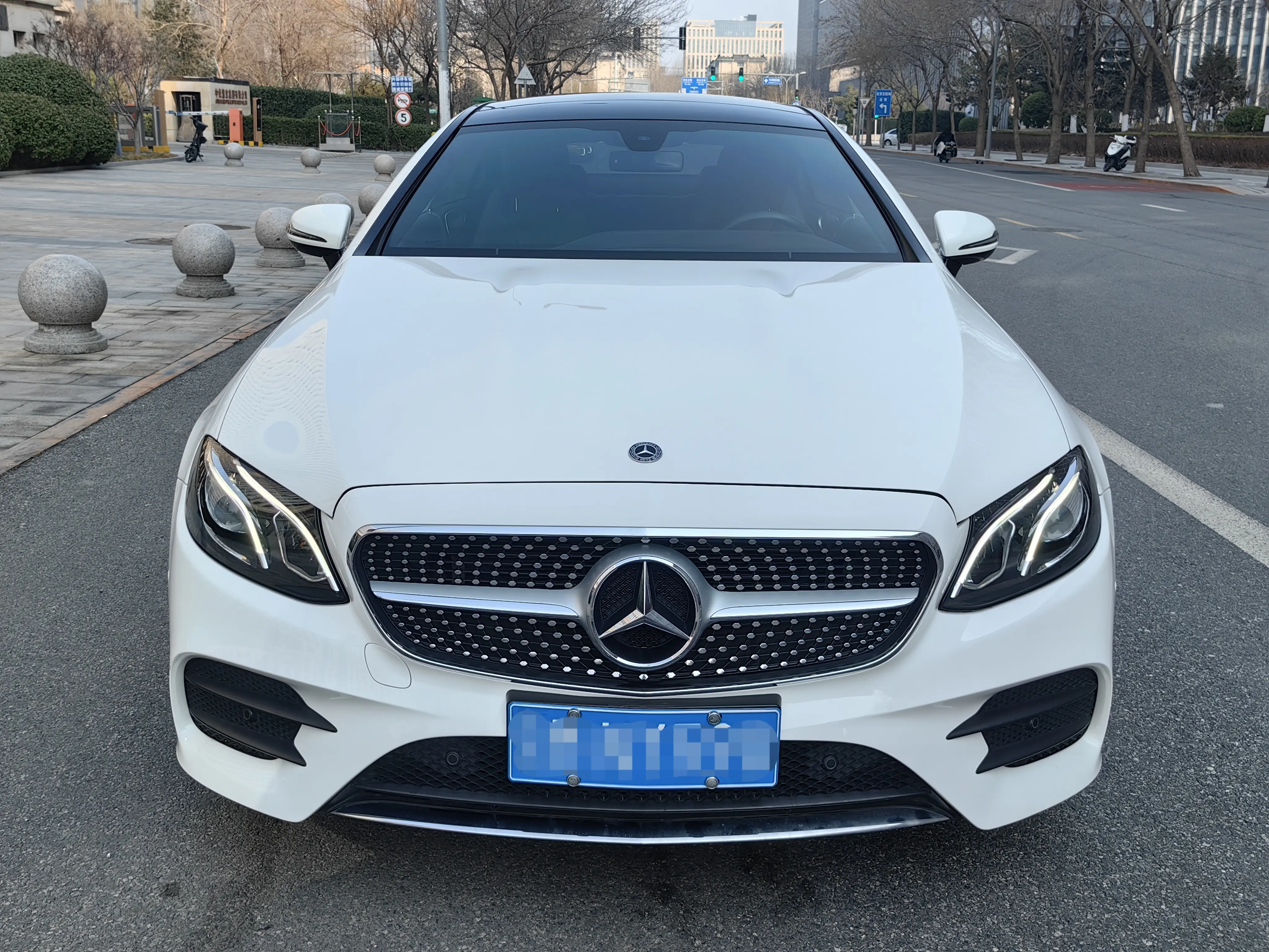 Mercedes-Benz E-Class  из Китая