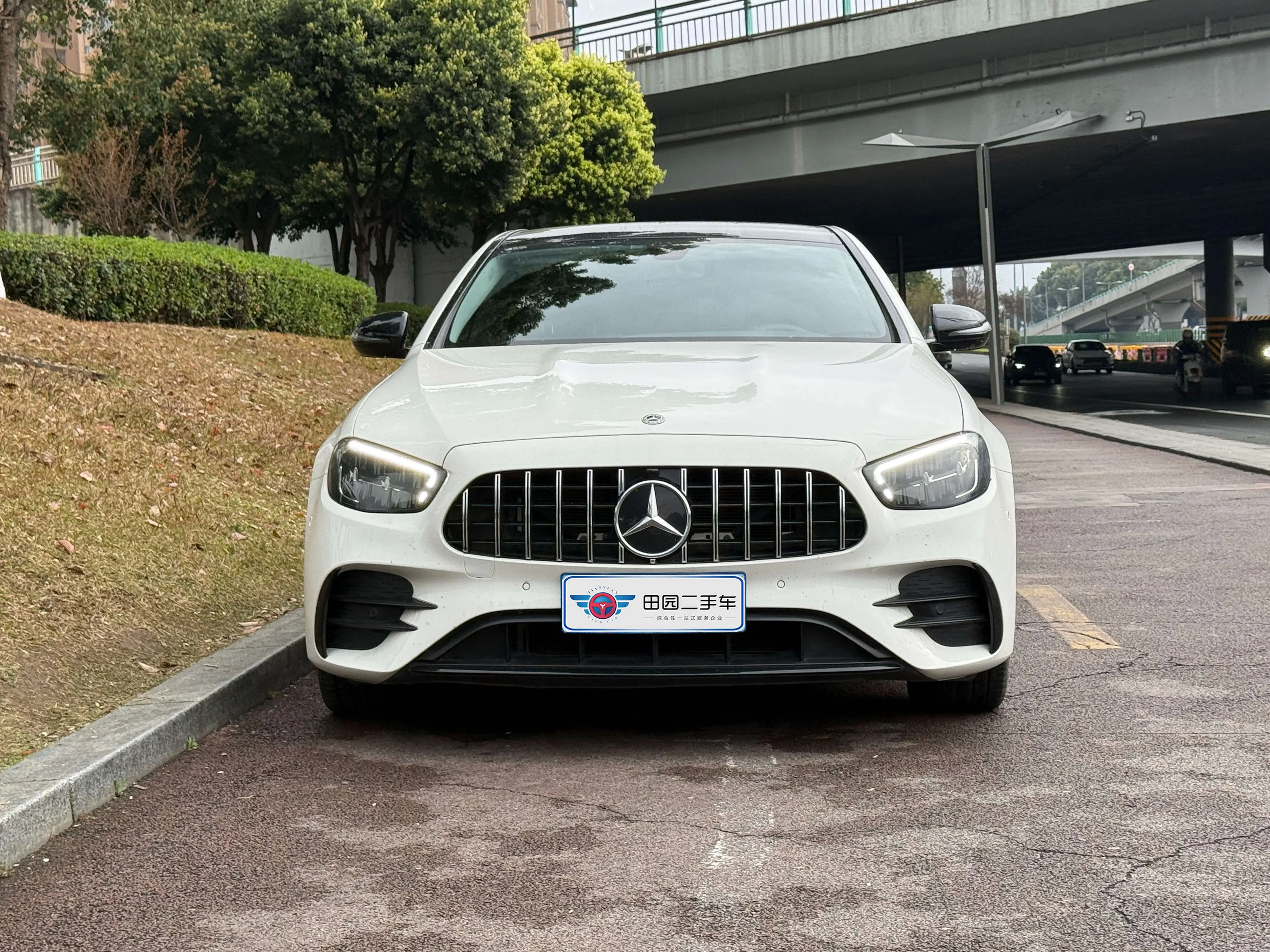 Mercedes-Benz E-Class  из Китая