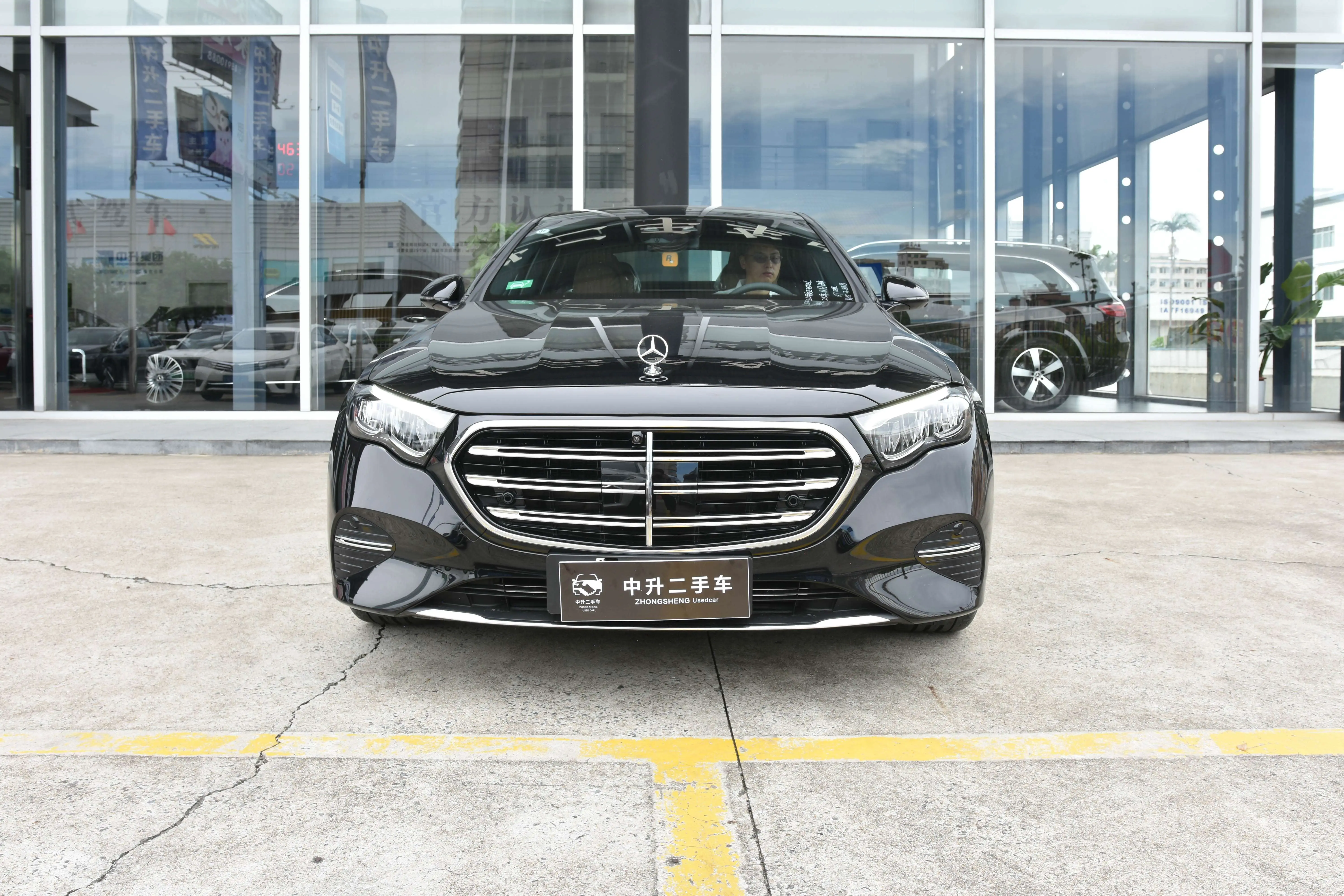 Mercedes-Benz E-Class PHEV  из Китая