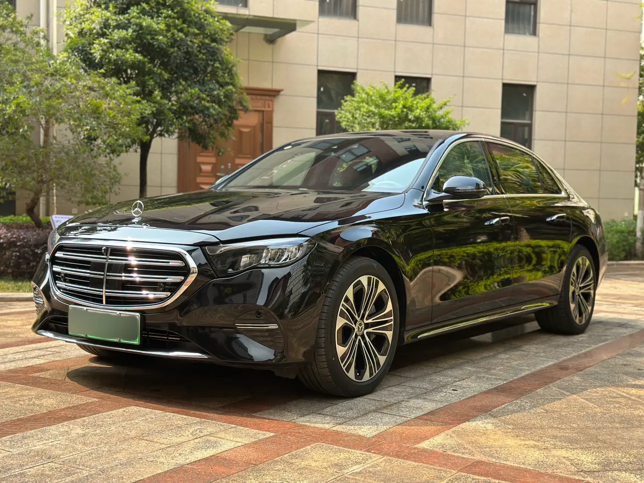 Mercedes-Benz E-Class PHEV  из Китая