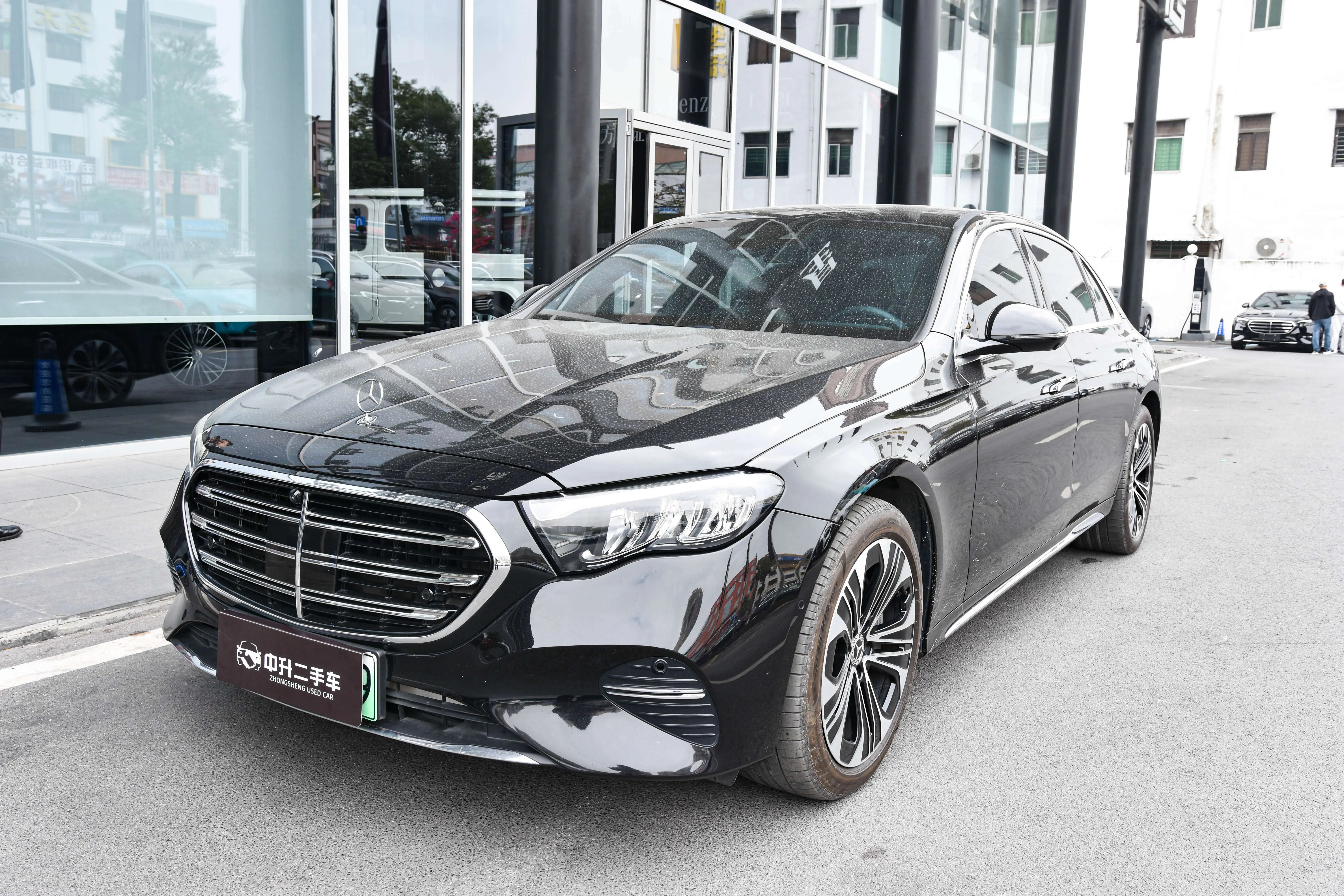 Mercedes-Benz E-Class PHEV  из Китая
