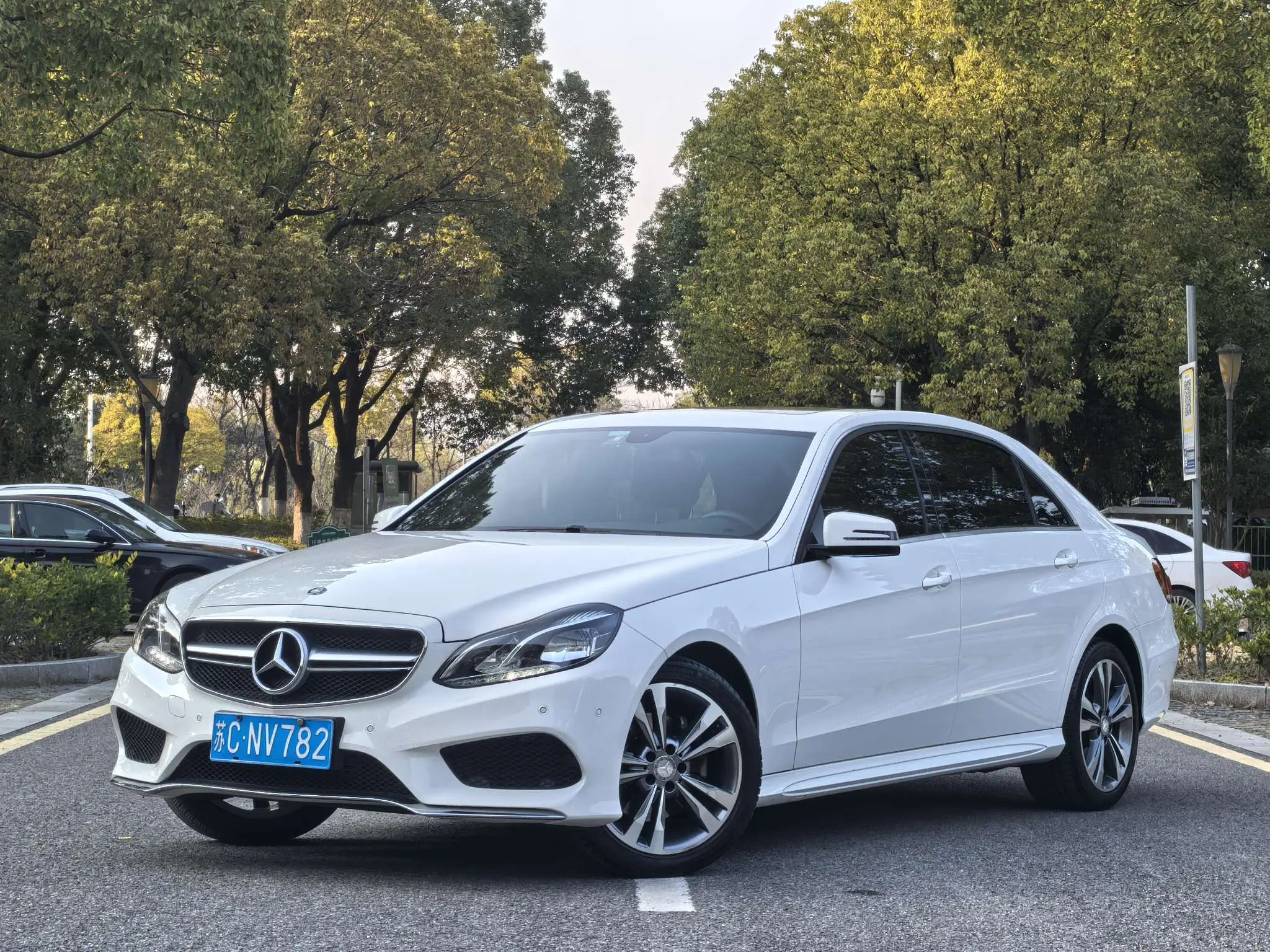 Mercedes-Benz E-Class  из Китая