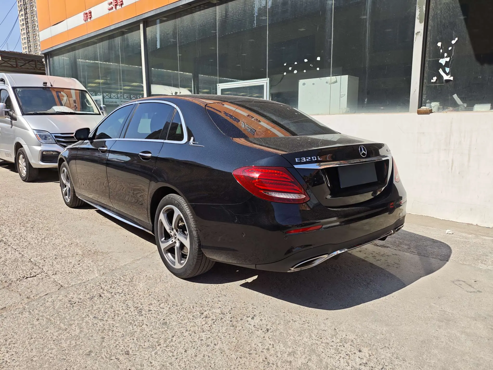 Mercedes-Benz E-Class  из Китая